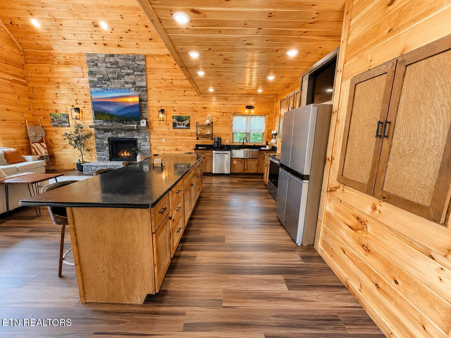 862 Crest View Drive Gatlinburg TN 37738