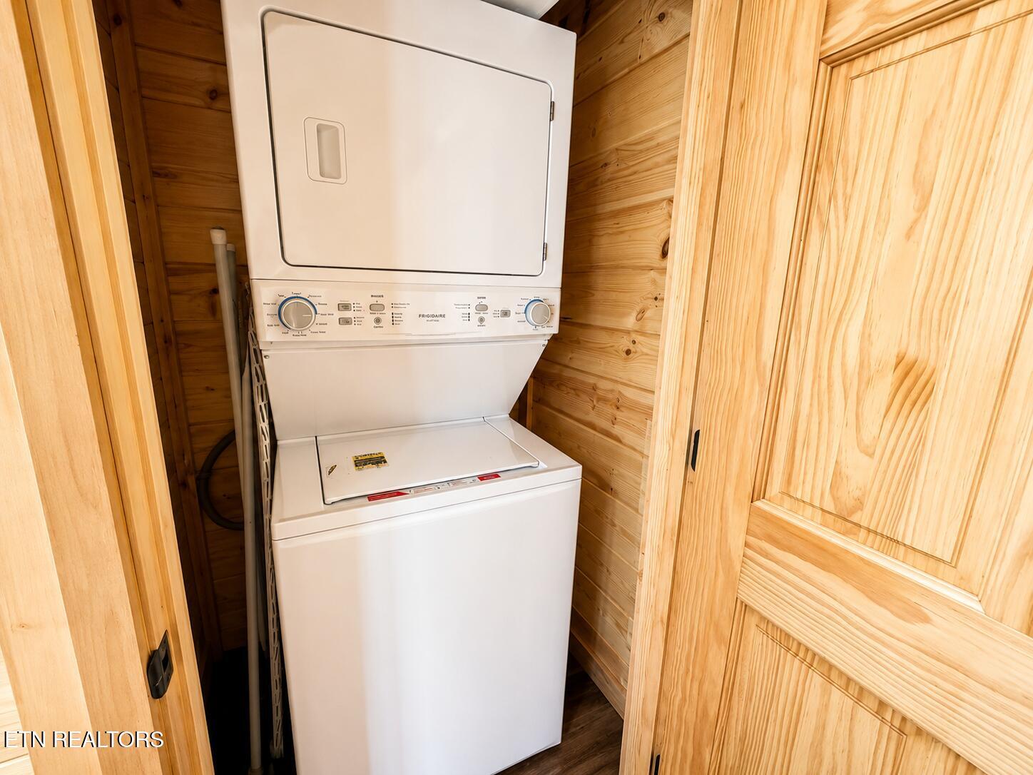 862 Crest View Drive Gatlinburg TN 37738