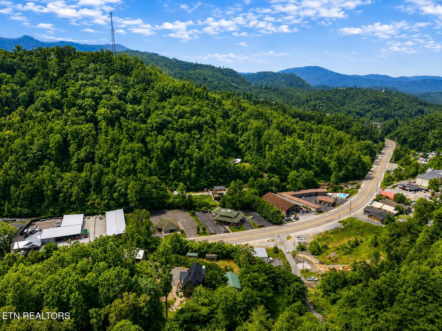 862 Crest View Drive Gatlinburg TN 37738