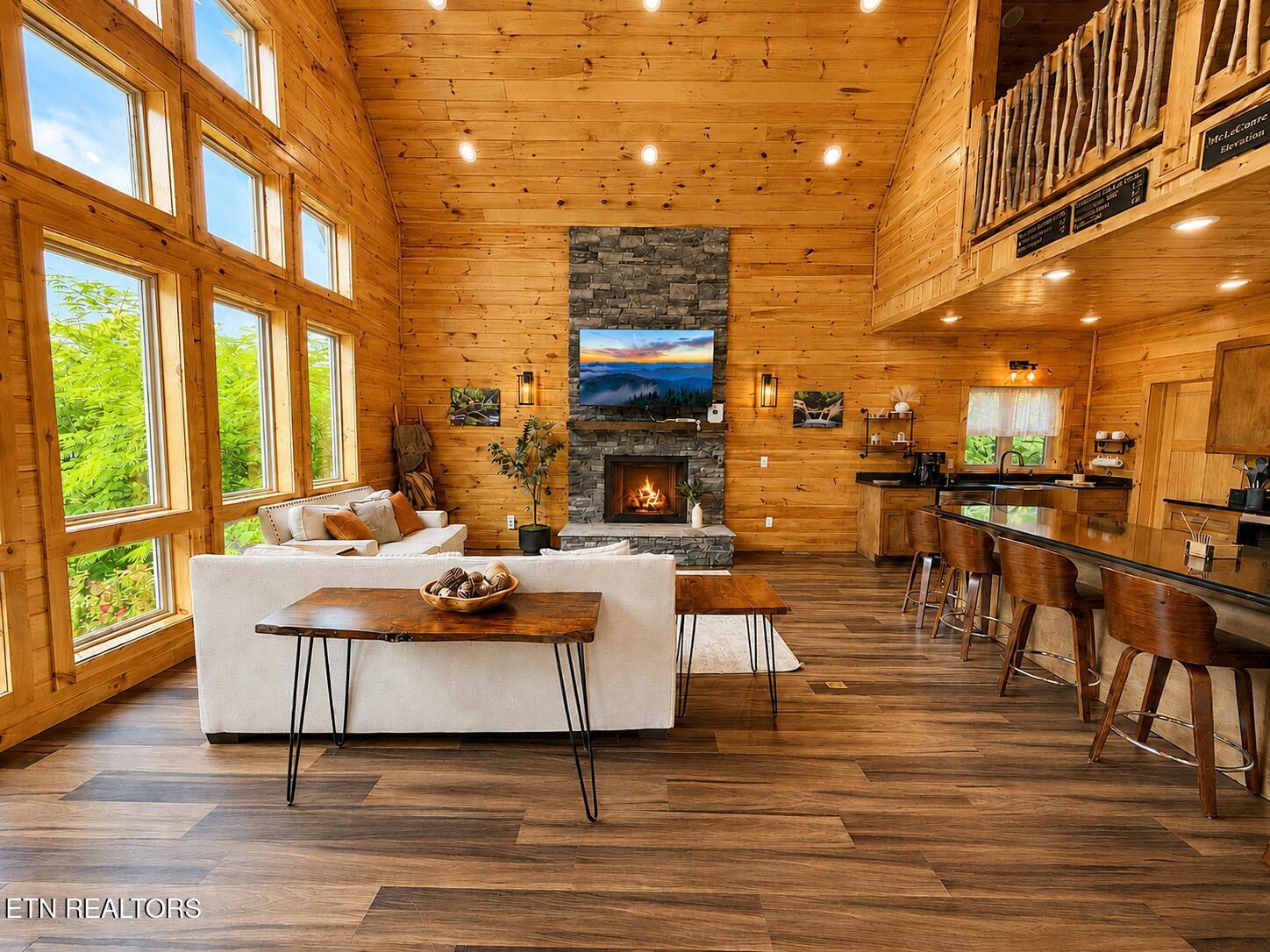 862 Crest View Drive Gatlinburg TN 37738