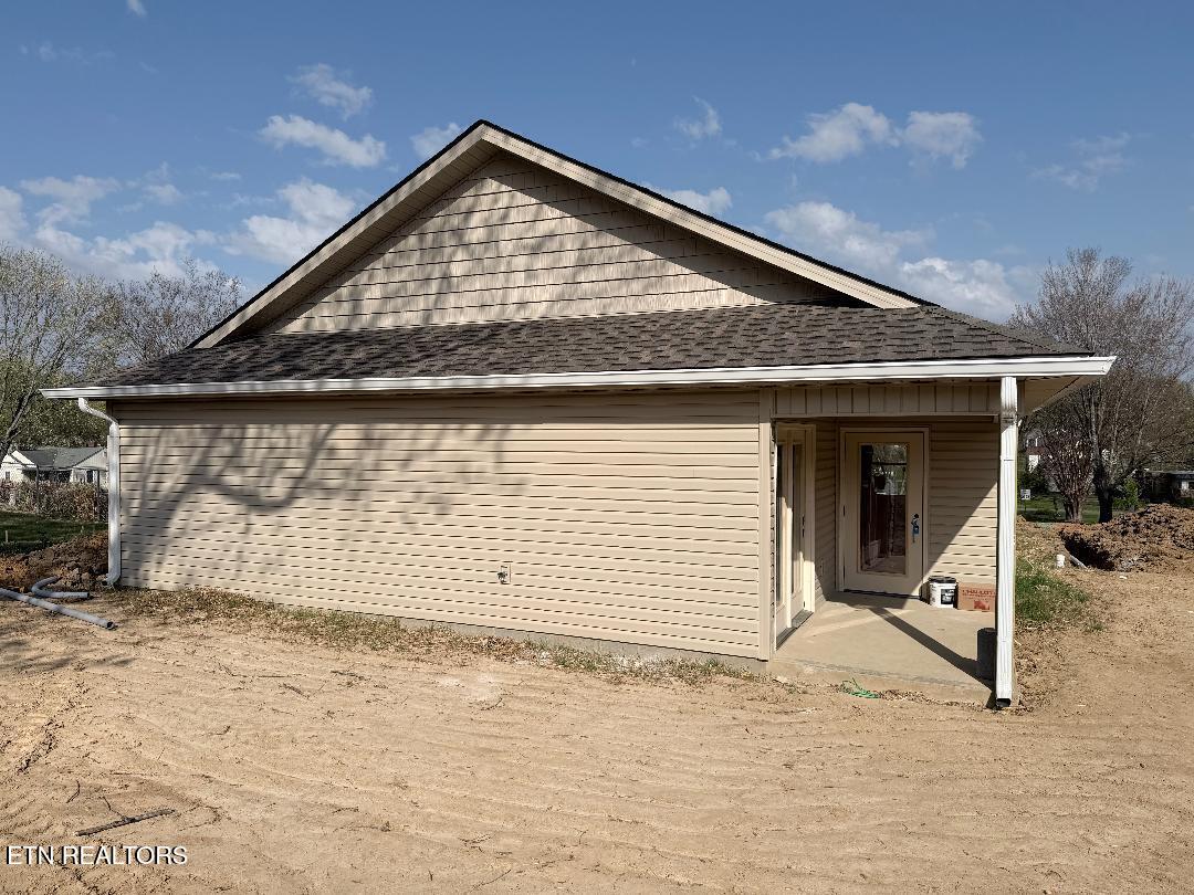 2528 E Clark Avenue Maryville TN 37804
