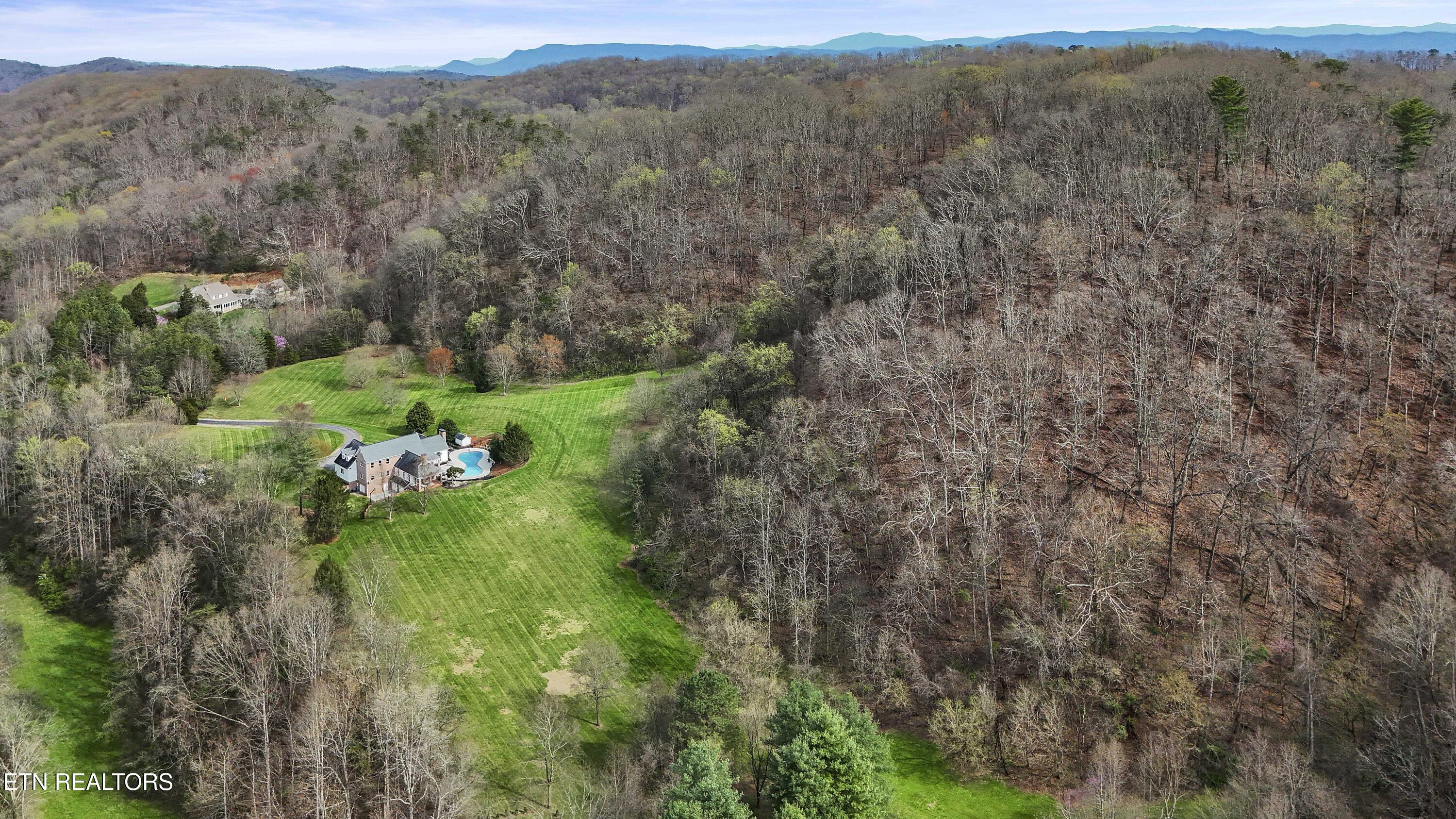 2740 Mccammon Road Rockford TN 37853