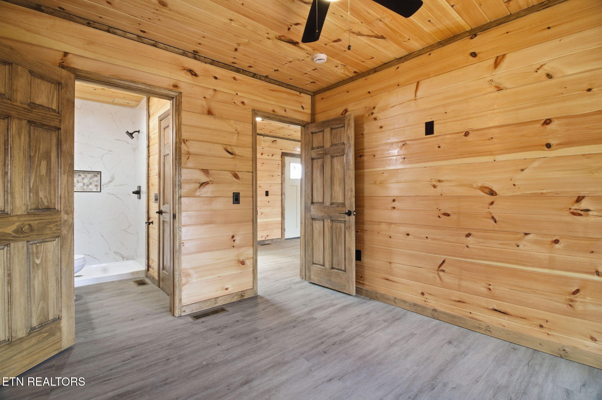893 Beverly Hills Drive Sevierville TN 37862