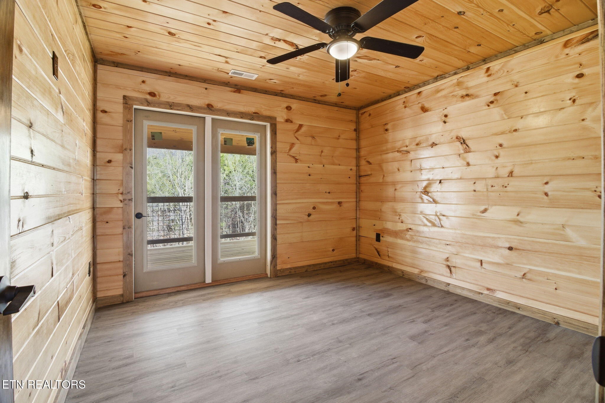 893 Beverly Hills Drive Sevierville TN 37862