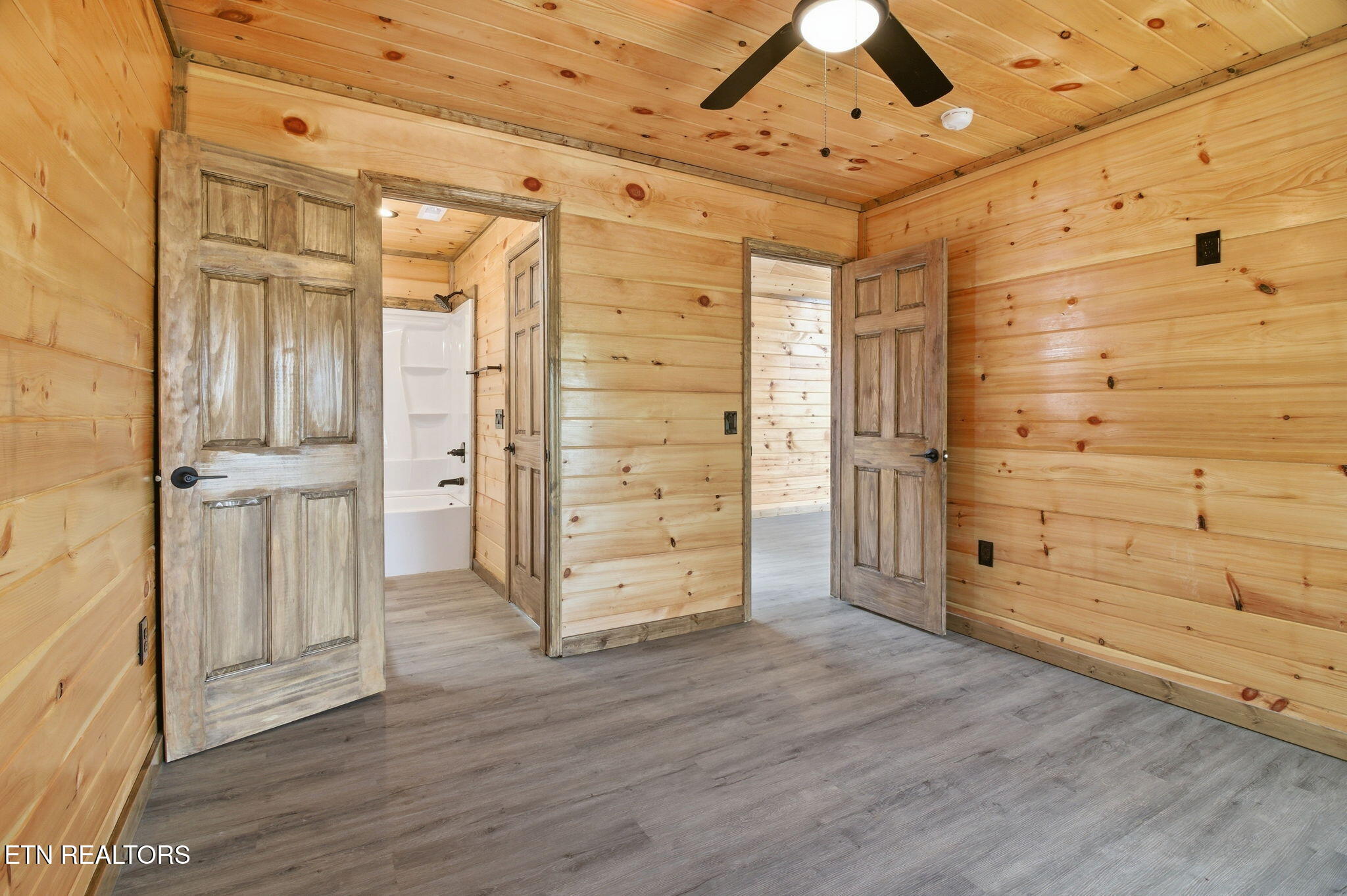 893 Beverly Hills Drive Sevierville TN 37862