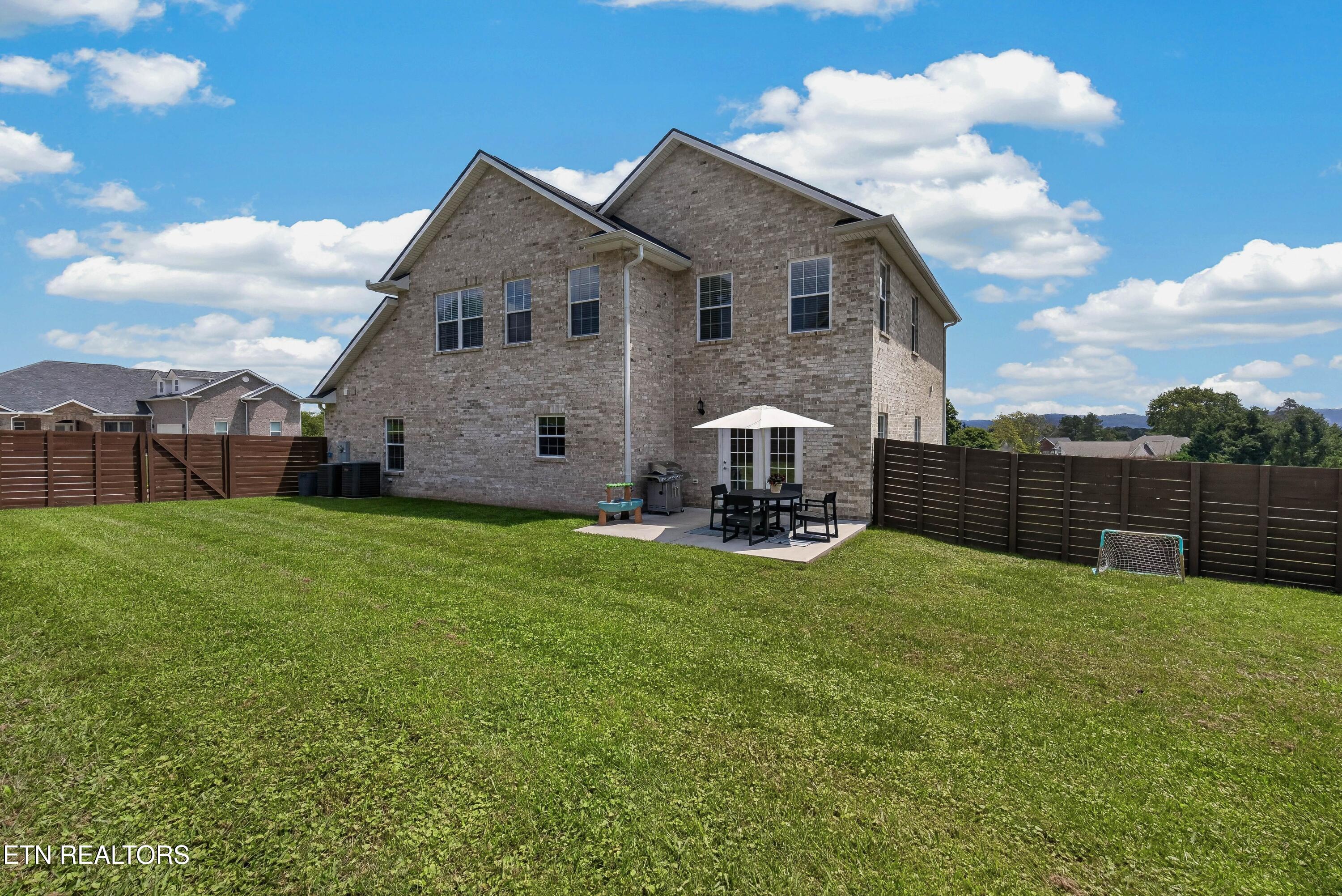 8182 Leclay Drive Knoxville TN 37938