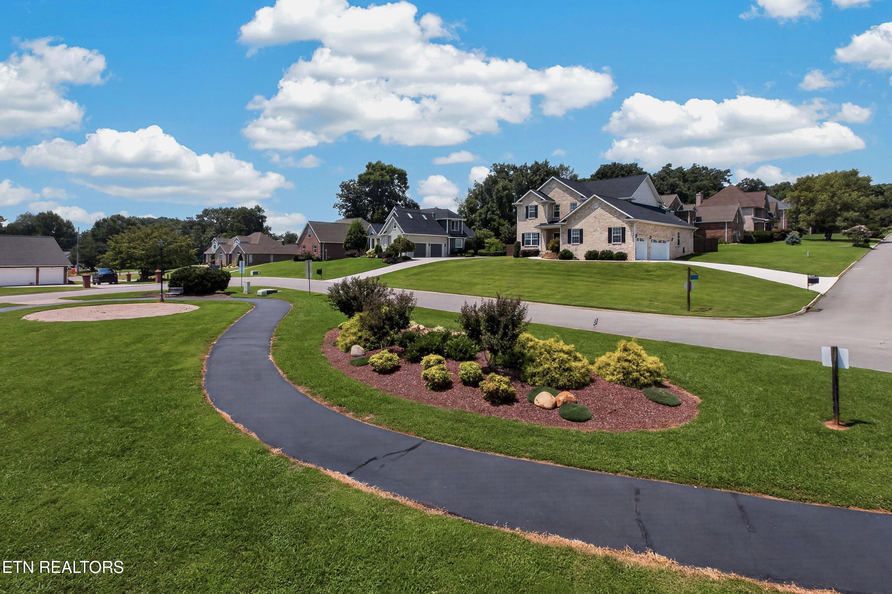 8182 Leclay Drive Knoxville TN 37938