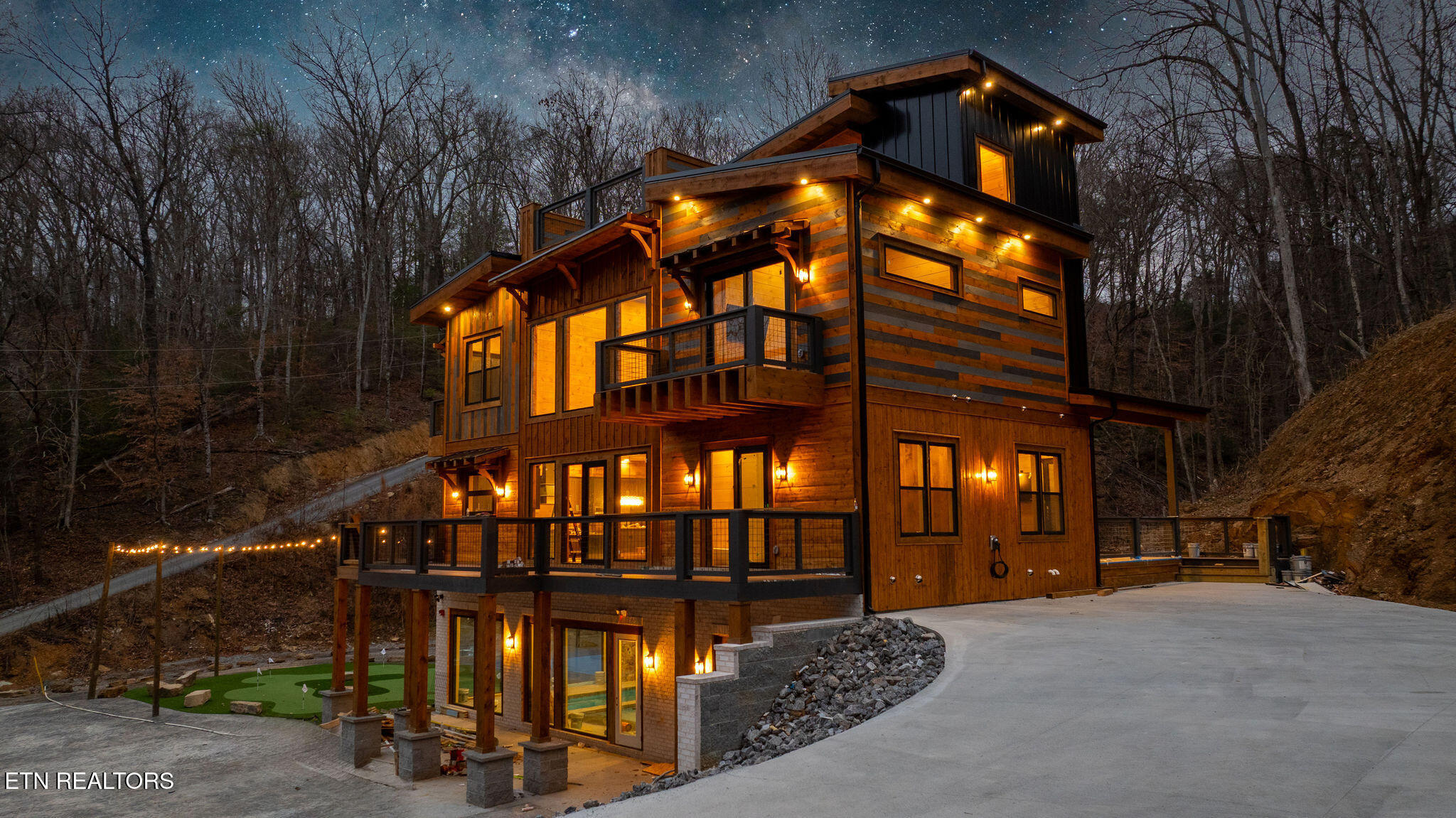 1880 Allen Way Sevierville TN 37862