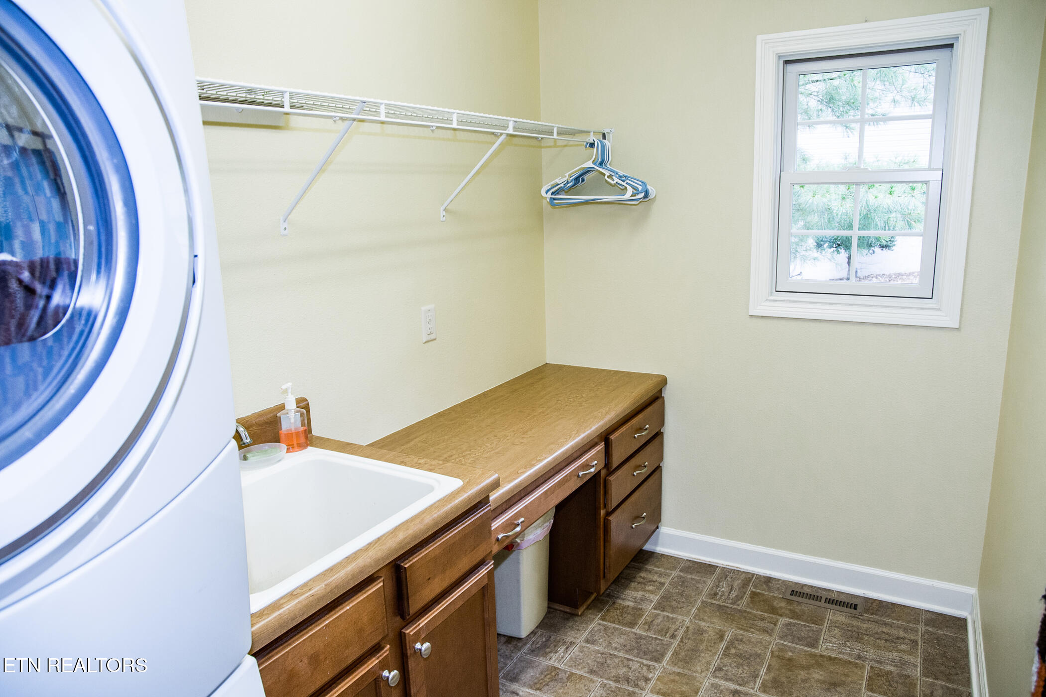 169 Forest View Drive Crossville TN 38558