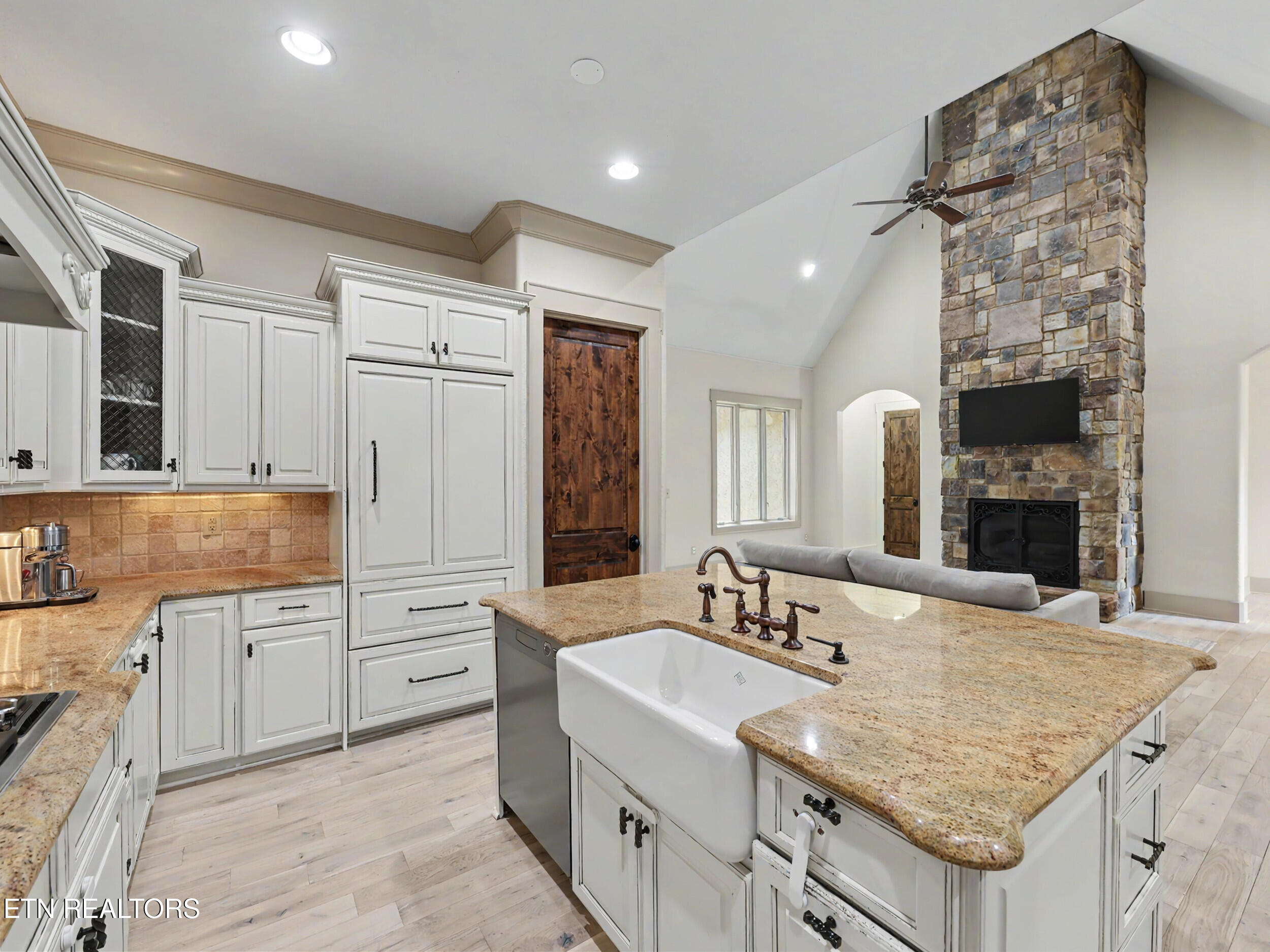3320 High Pointe Way Louisville TN 37777