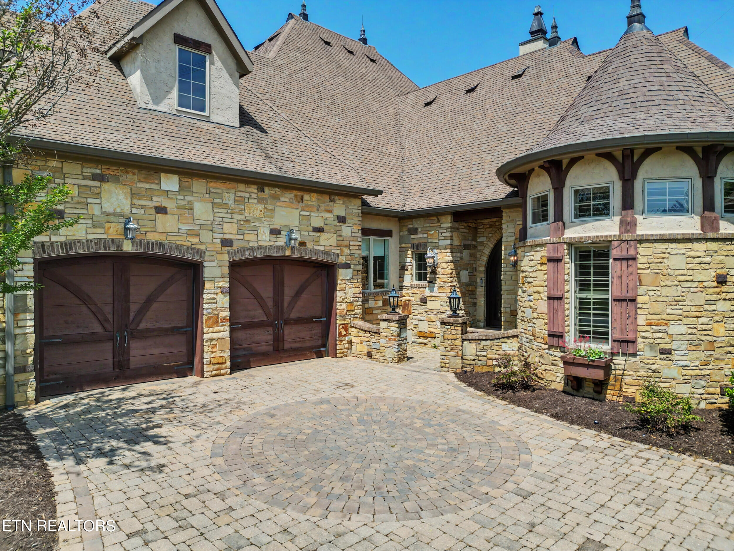 3320 High Pointe Way Louisville TN 37777