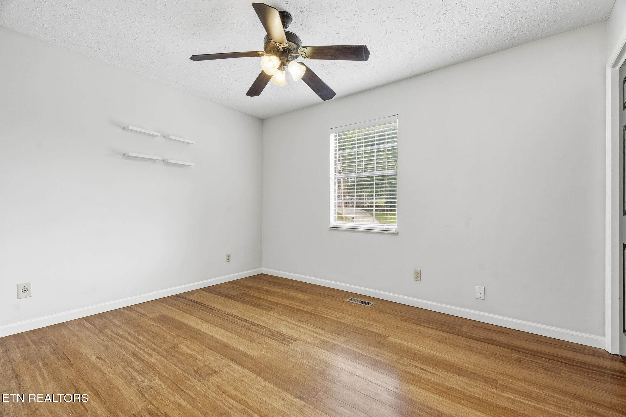 809 Widgeon Lane Knoxville TN 37934