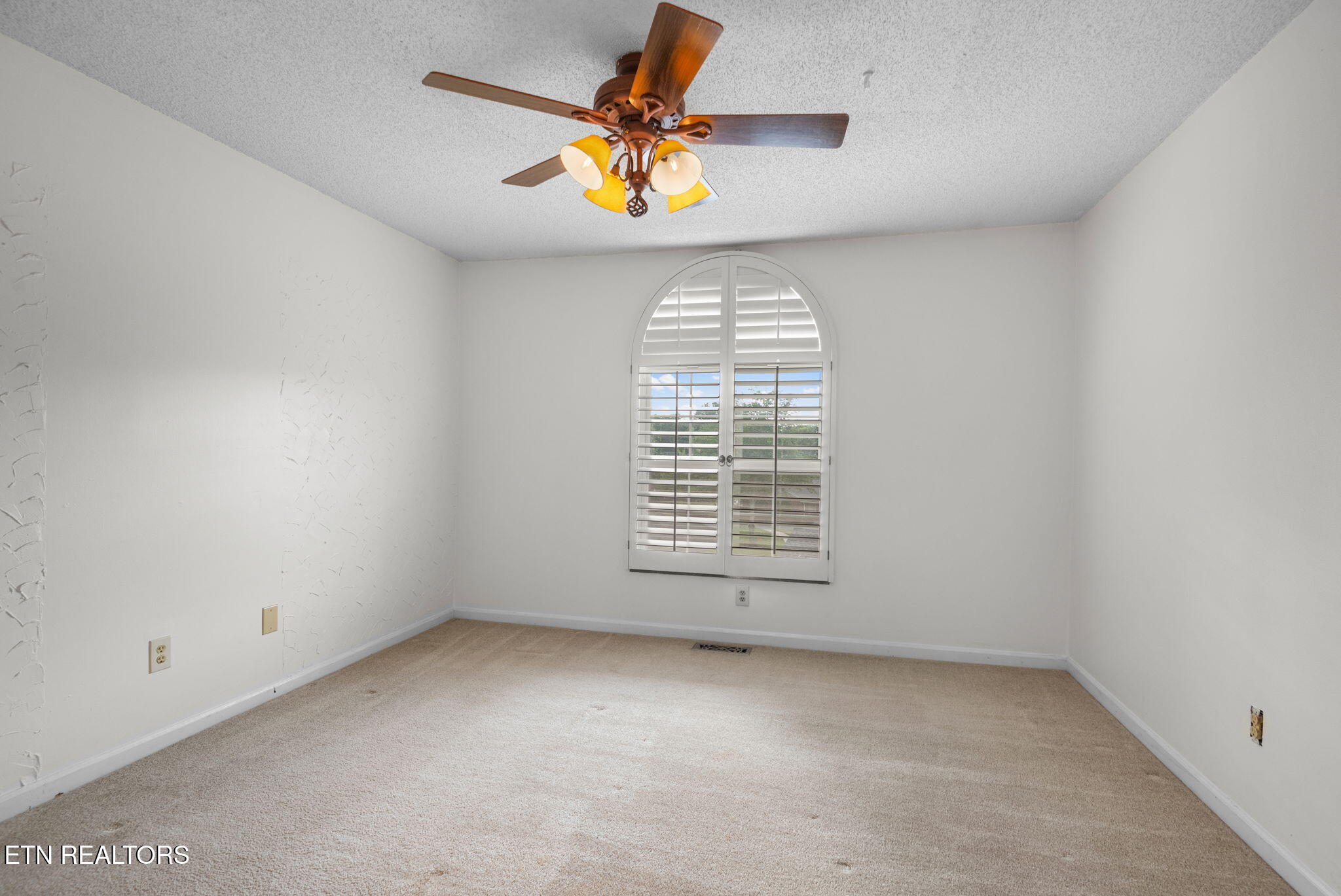 5032 Griffins Gate Lane Knoxville TN 37912