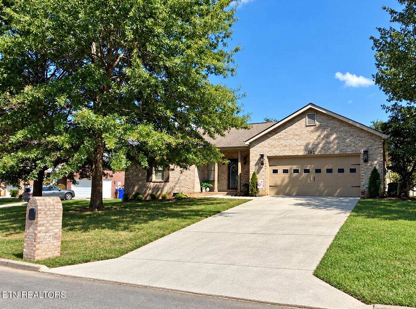 127 Capital Circle Oak Ridge TN 37830