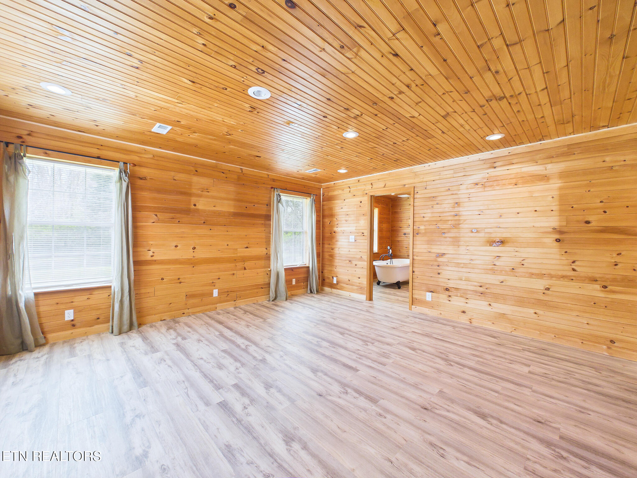 228 County Road 326 Sweetwater TN 37874