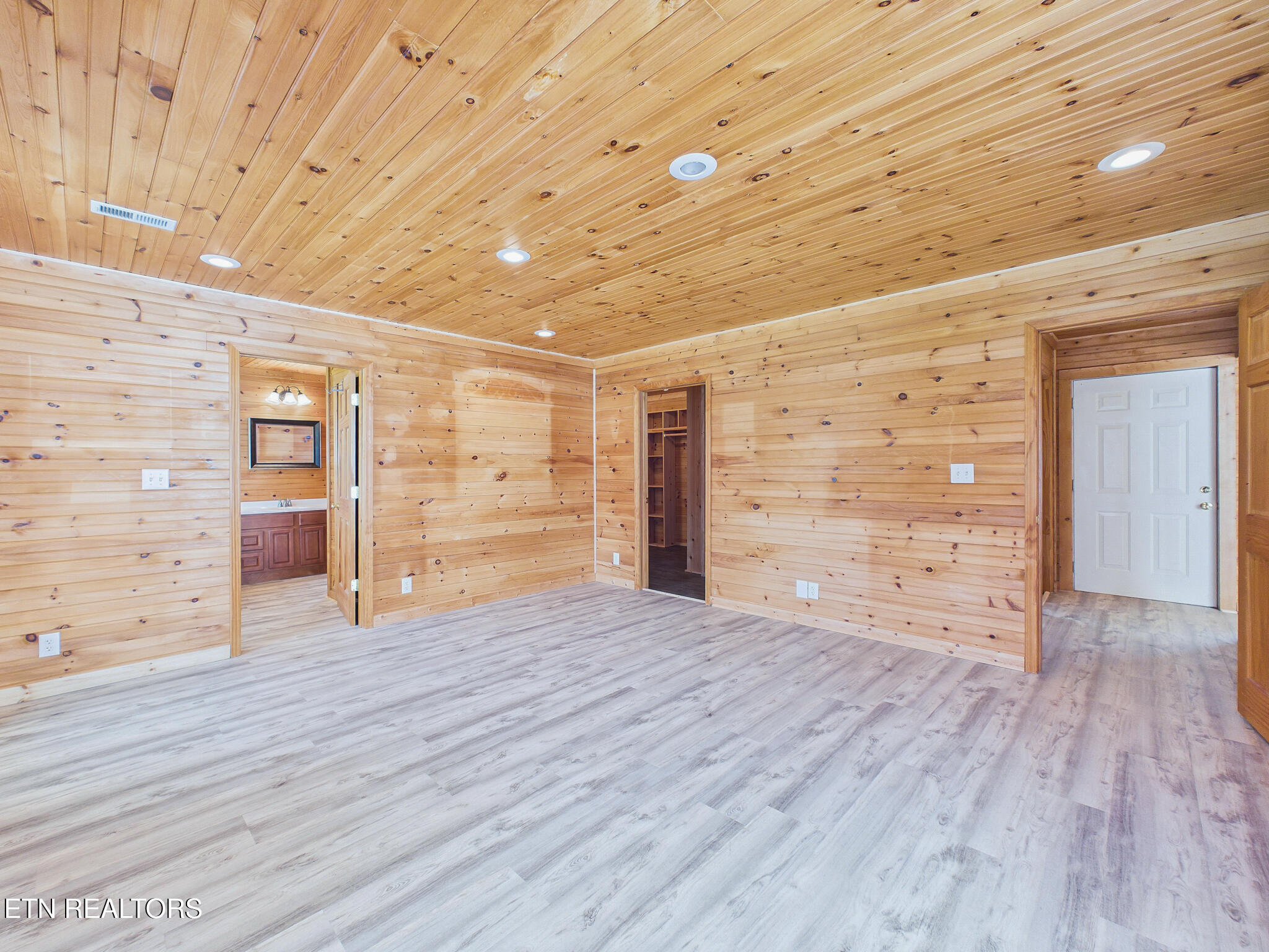 228 County Road 326 Sweetwater TN 37874