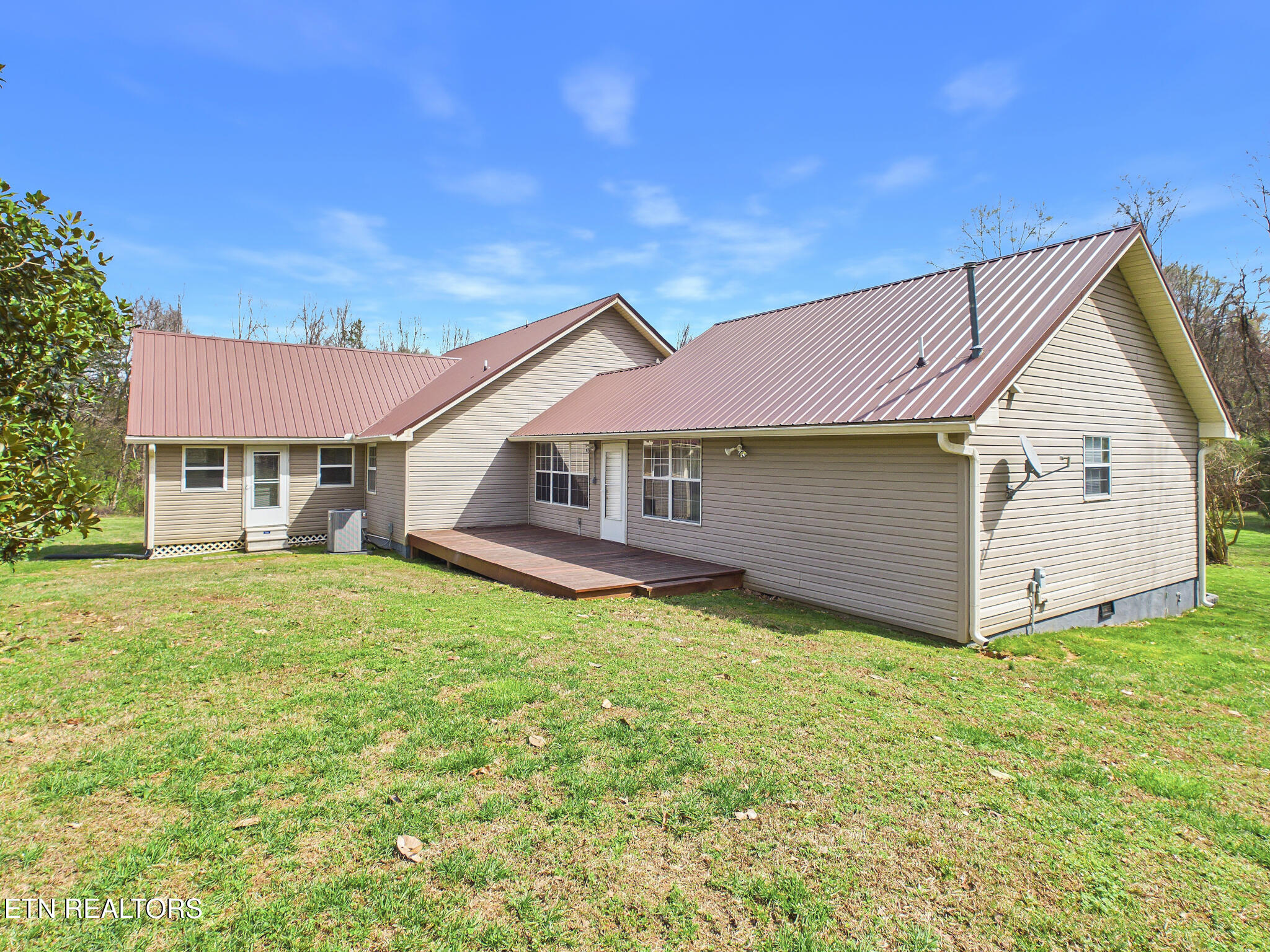 228 County Road 326 Sweetwater TN 37874
