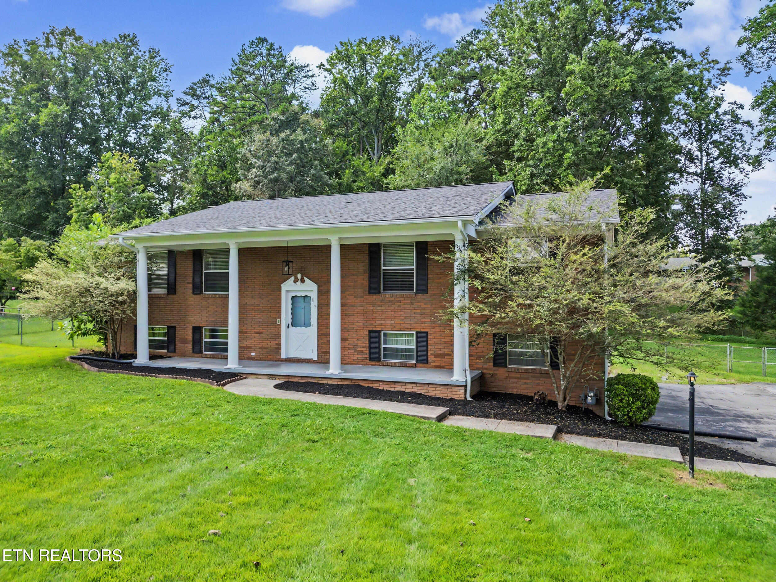 7700 Bridgette Circle Knoxville TN 37920
