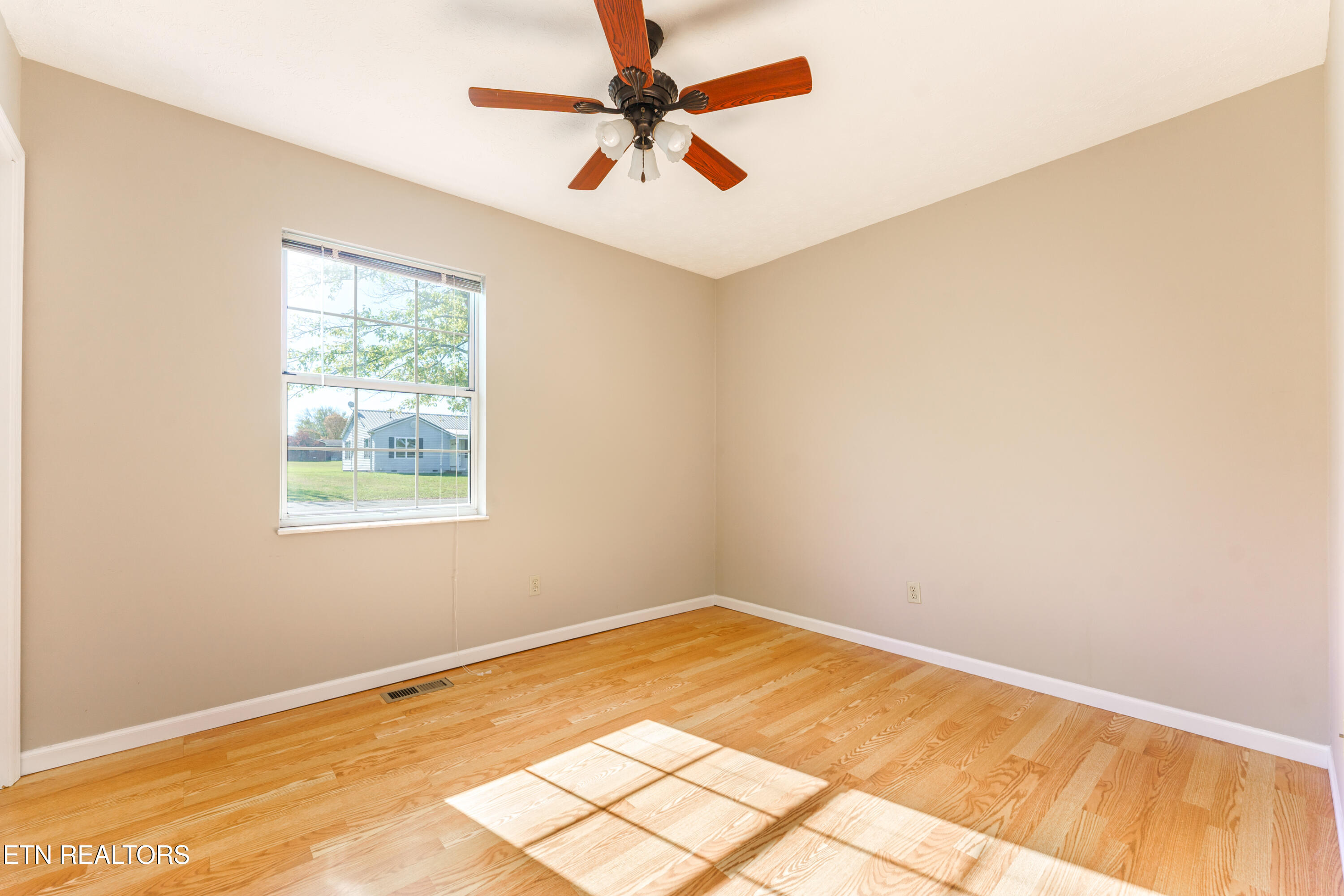 1023 Meek Street Madisonville TN 37354