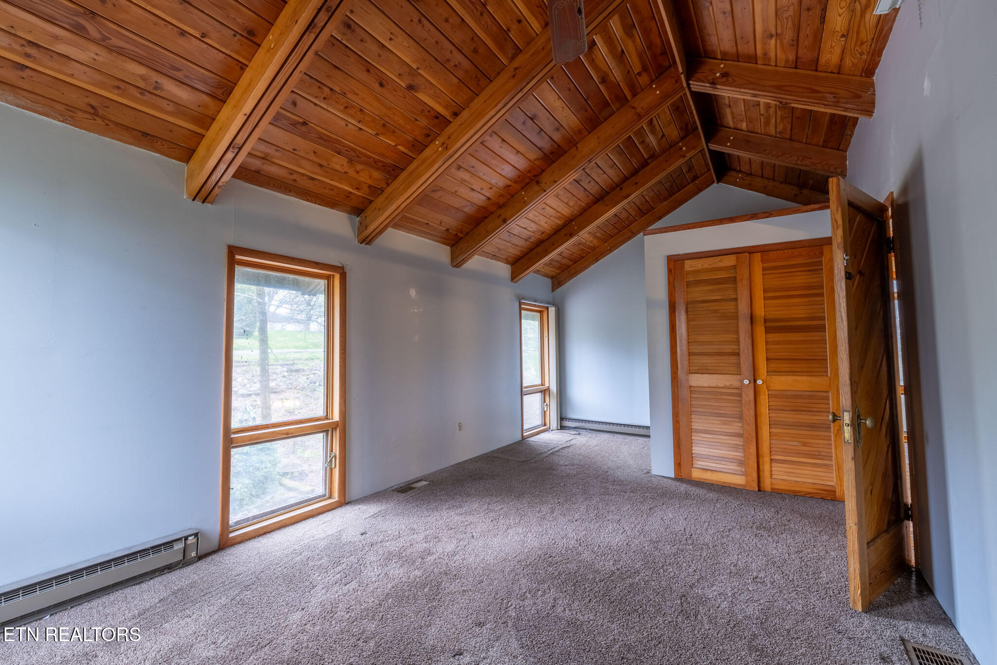 151 Lakeview Circle Clinton TN 37716