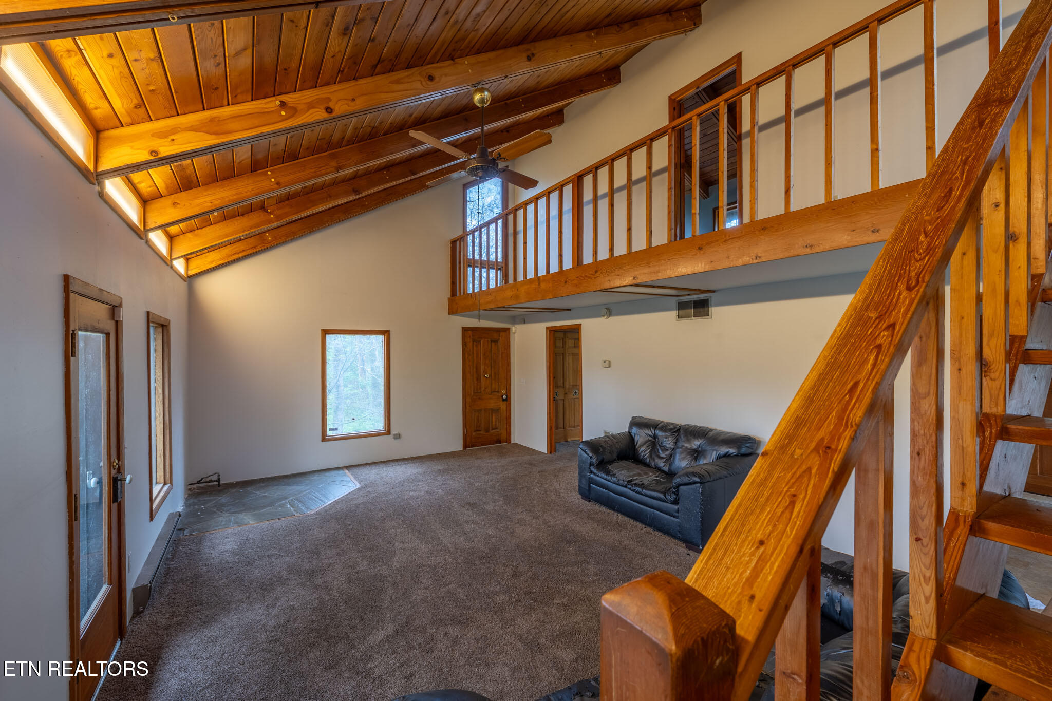 151 Lakeview Circle Clinton TN 37716