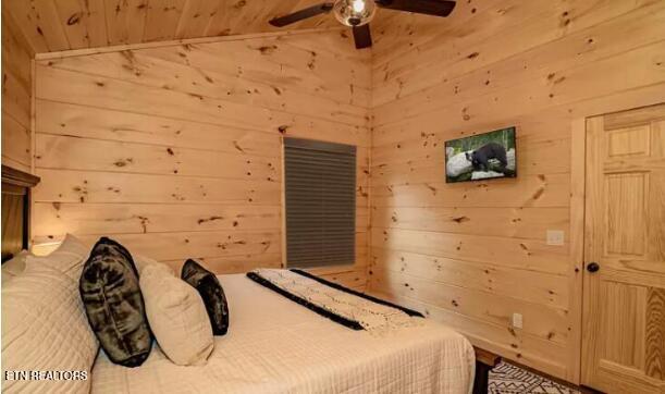 1615 Bear Valley Road Sevierville TN 37876