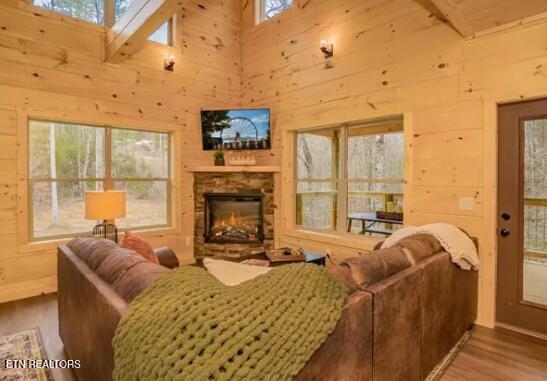 1615 Bear Valley Road Sevierville TN 37876