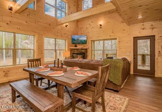 1615 Bear Valley Road Sevierville TN 37876