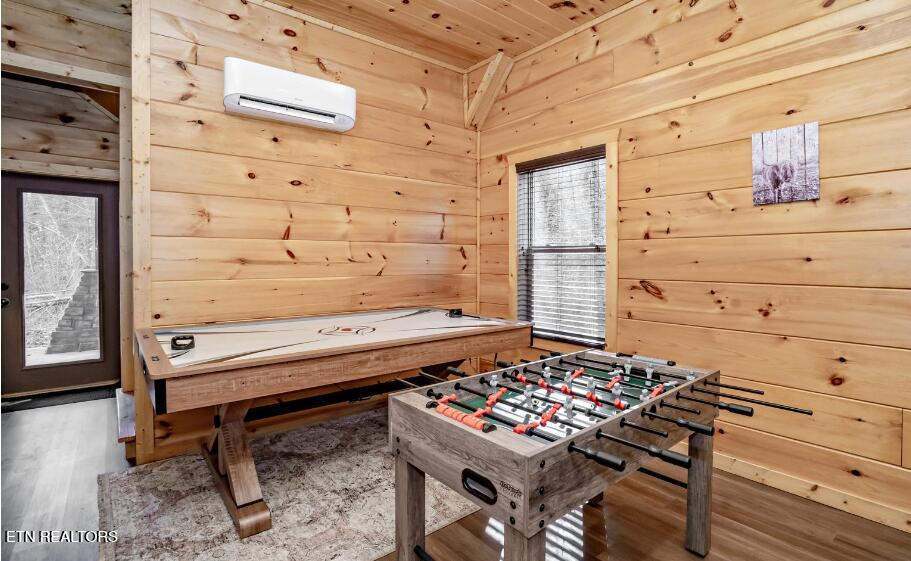 1615 Bear Valley Road Sevierville TN 37876