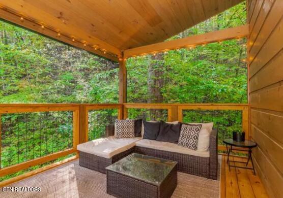 1615 Bear Valley Road Sevierville TN 37876