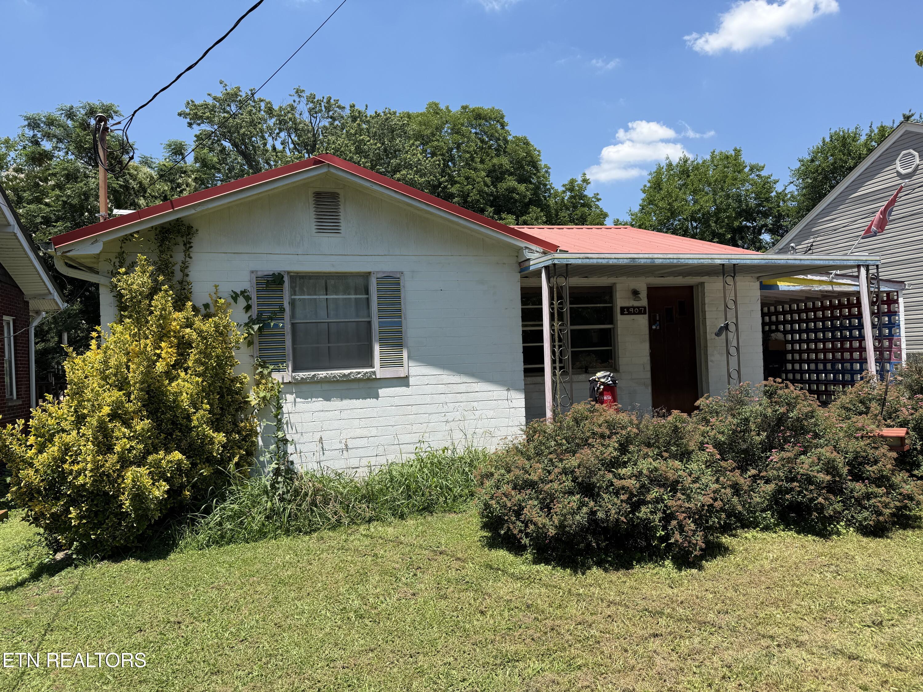 1907 Brown Avenue Knoxville TN 37917