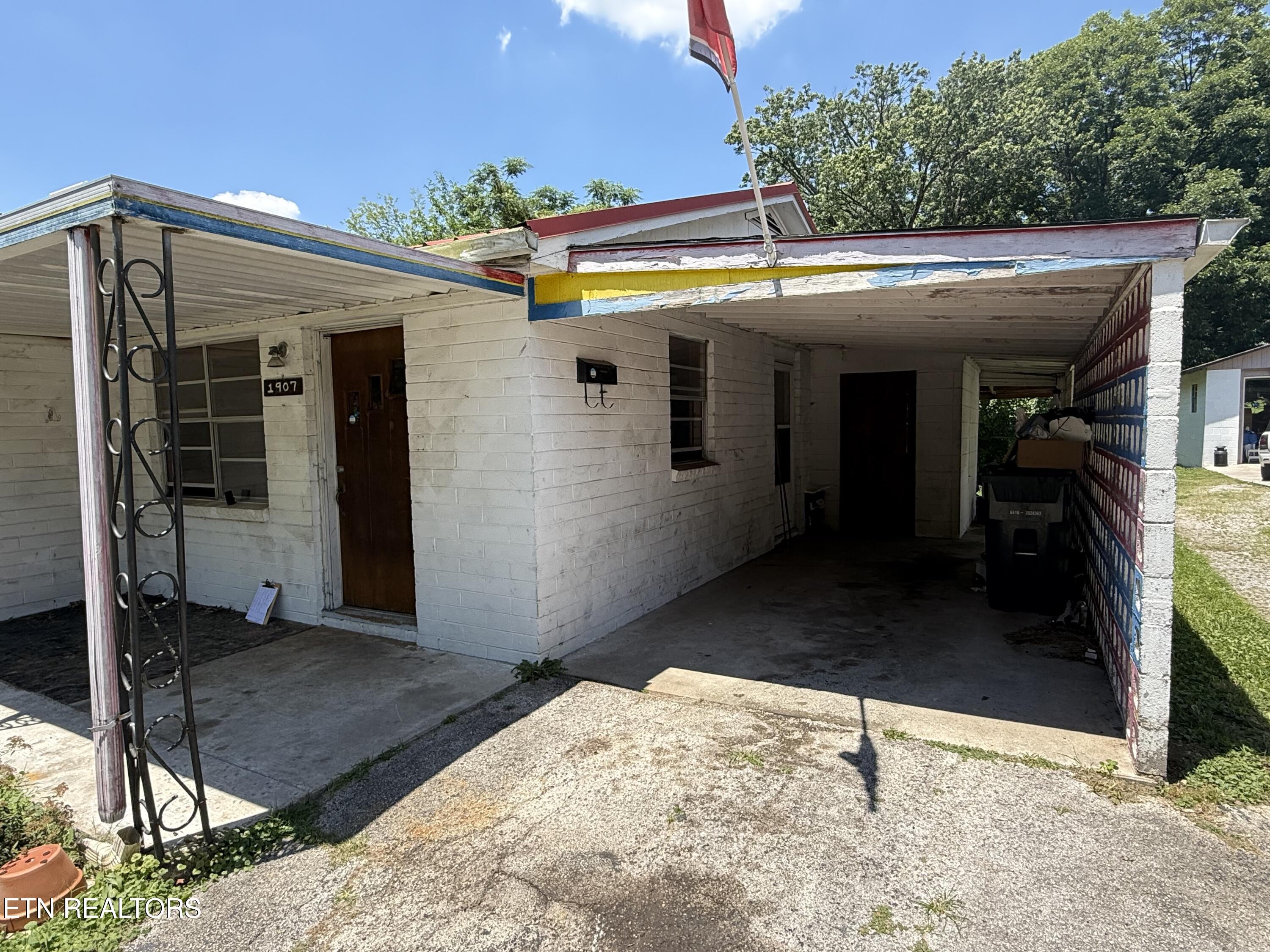 1907 Brown Avenue Knoxville TN 37917