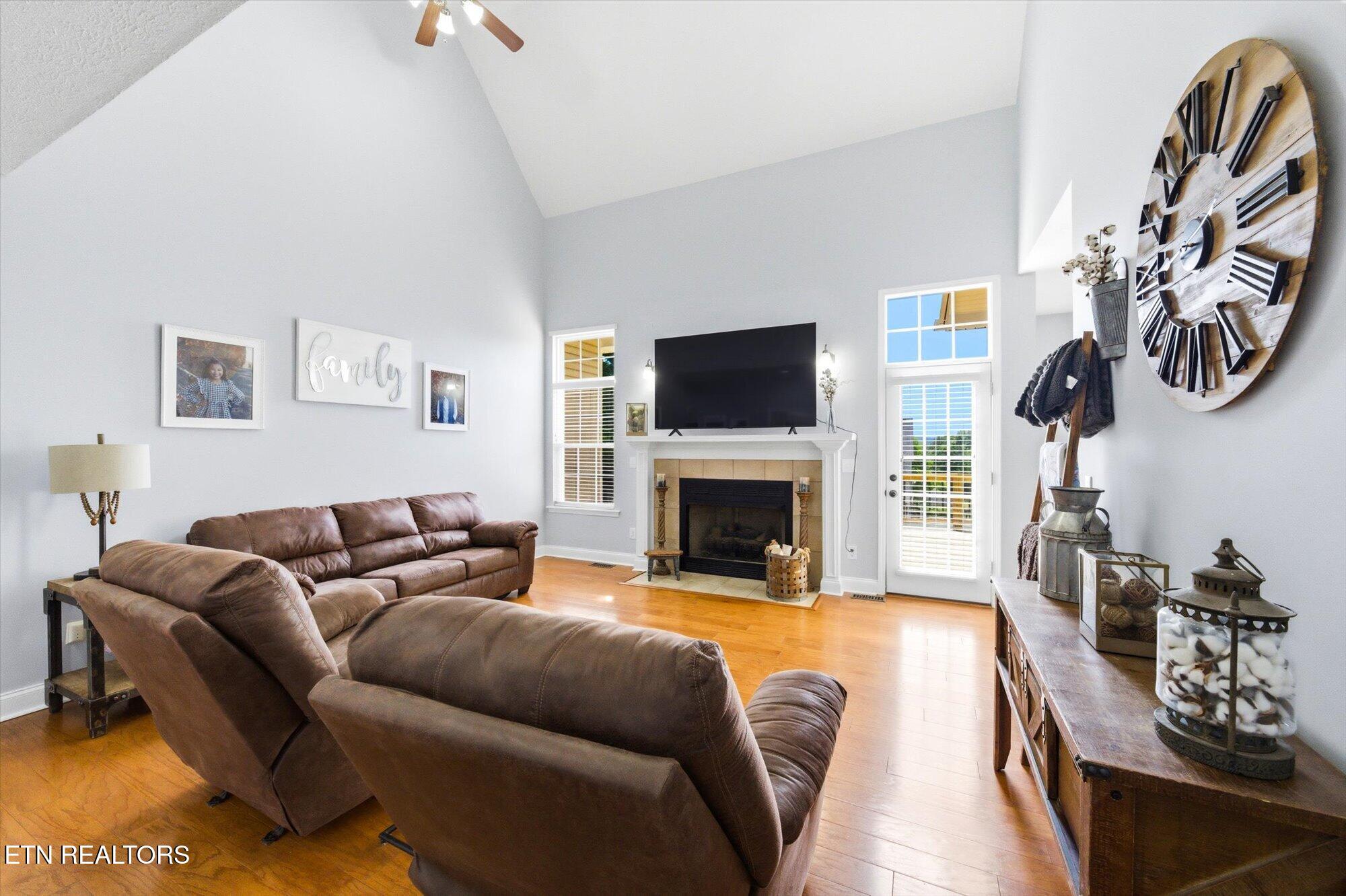 1537 Ellis Woods Loop Sevierville TN 37876