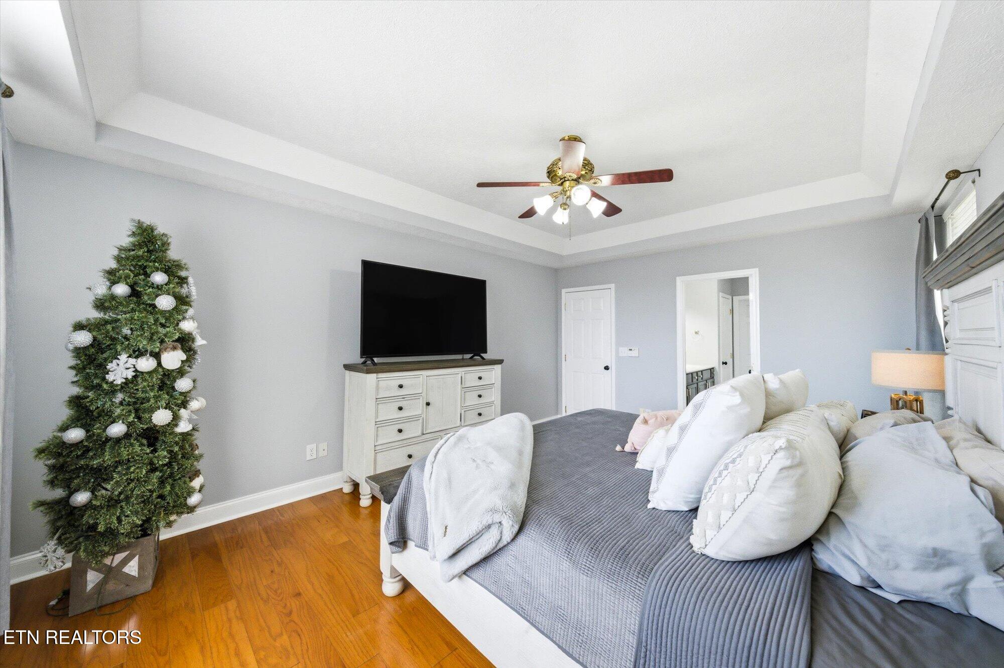 1537 Ellis Woods Loop Sevierville TN 37876