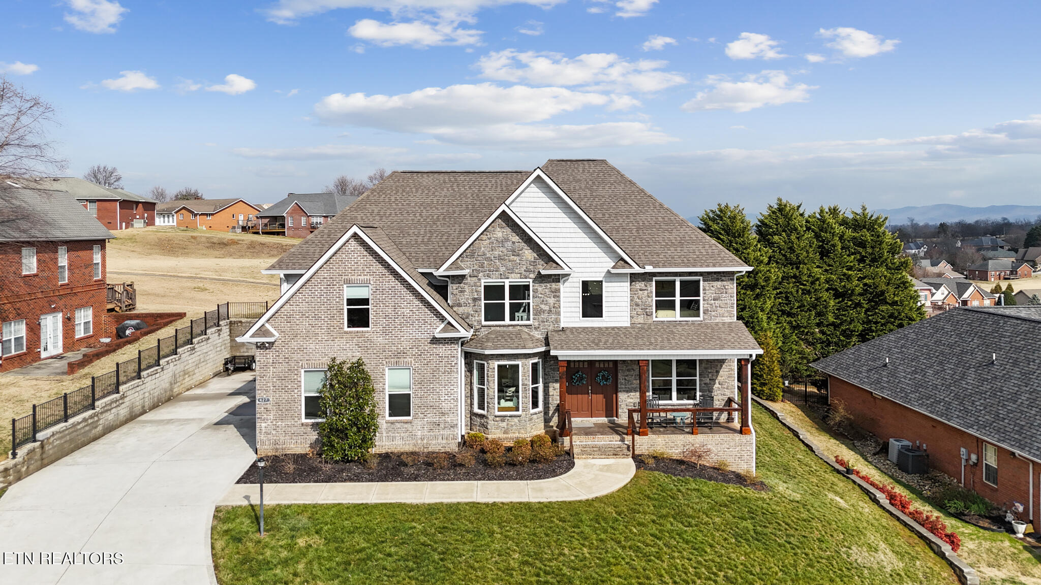 427 Royal Oaks Drive Maryville TN 37801