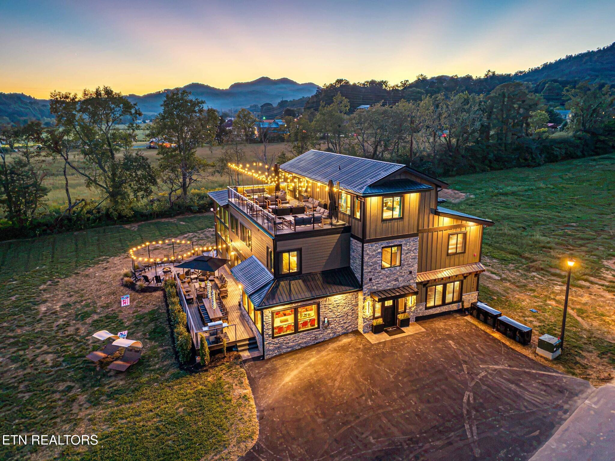 3026 Wonder Meadows Lane Pigeon Forge TN 37862
