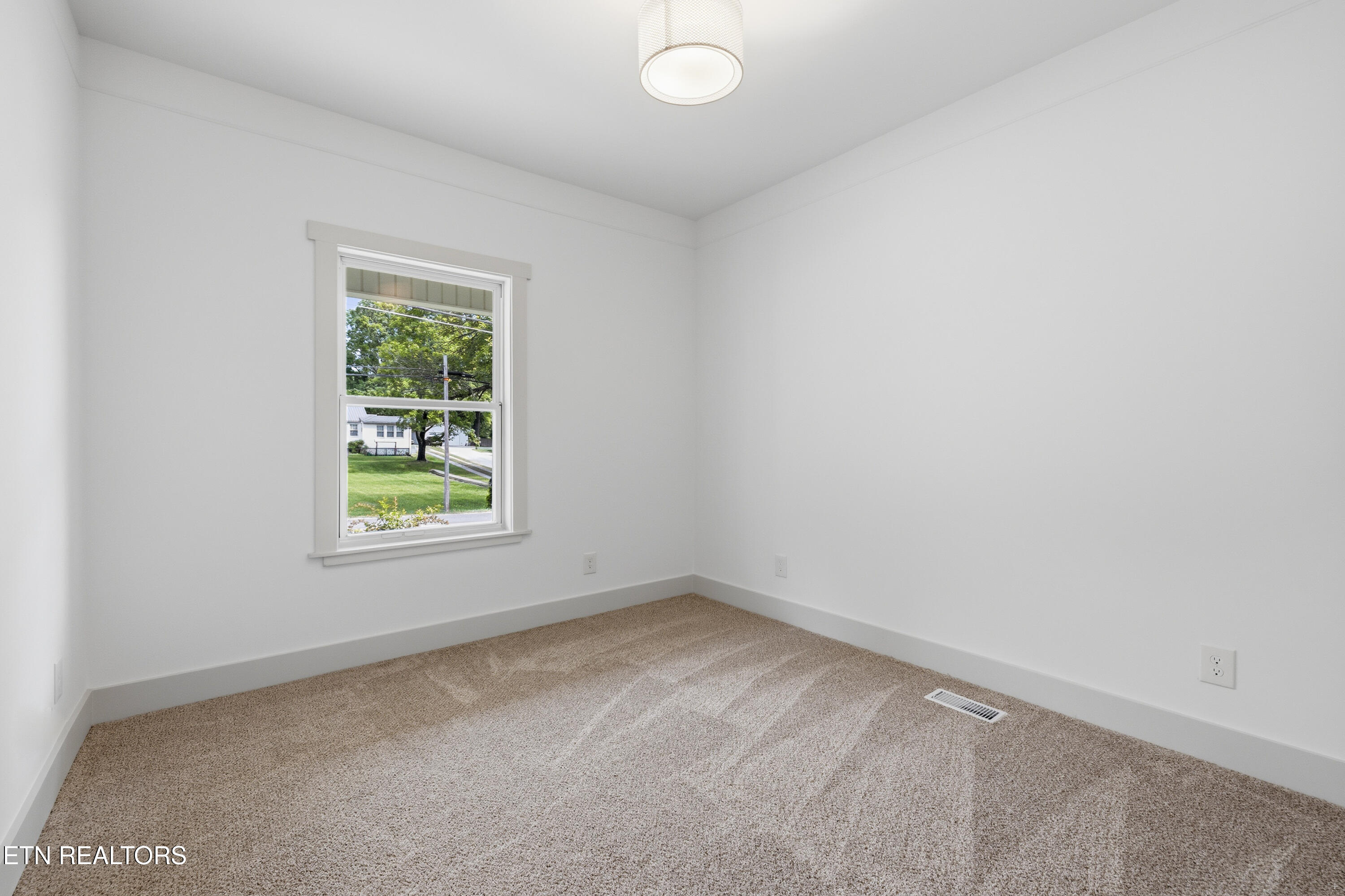 2628 Woodrow Drive Knoxville TN 37918