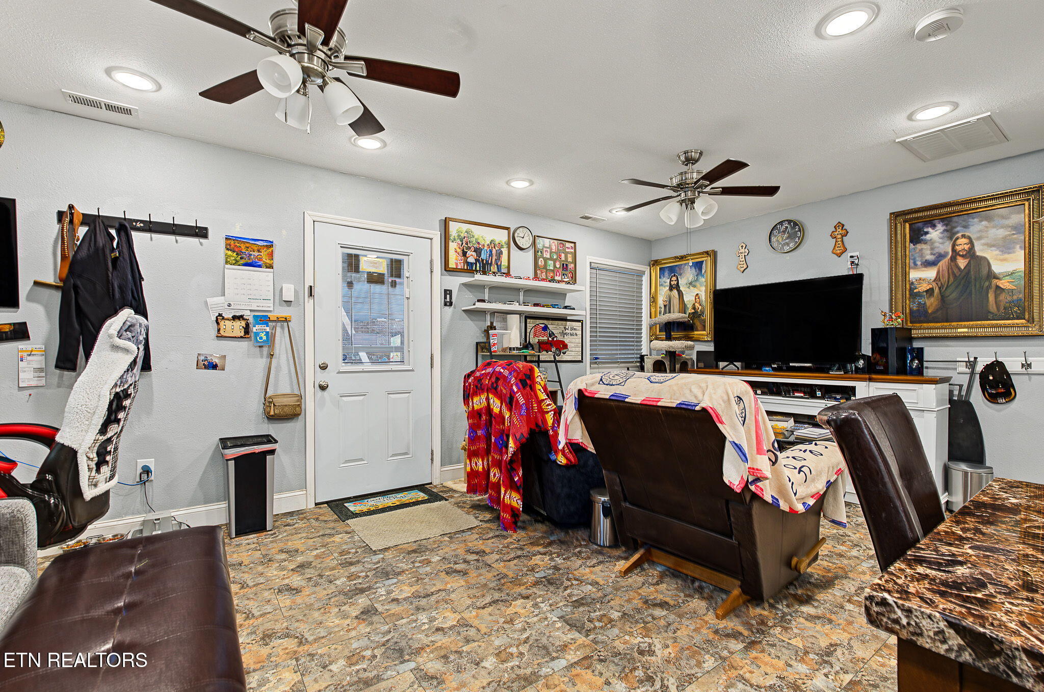 1725 Red Bone Way Sevierville TN 37876
