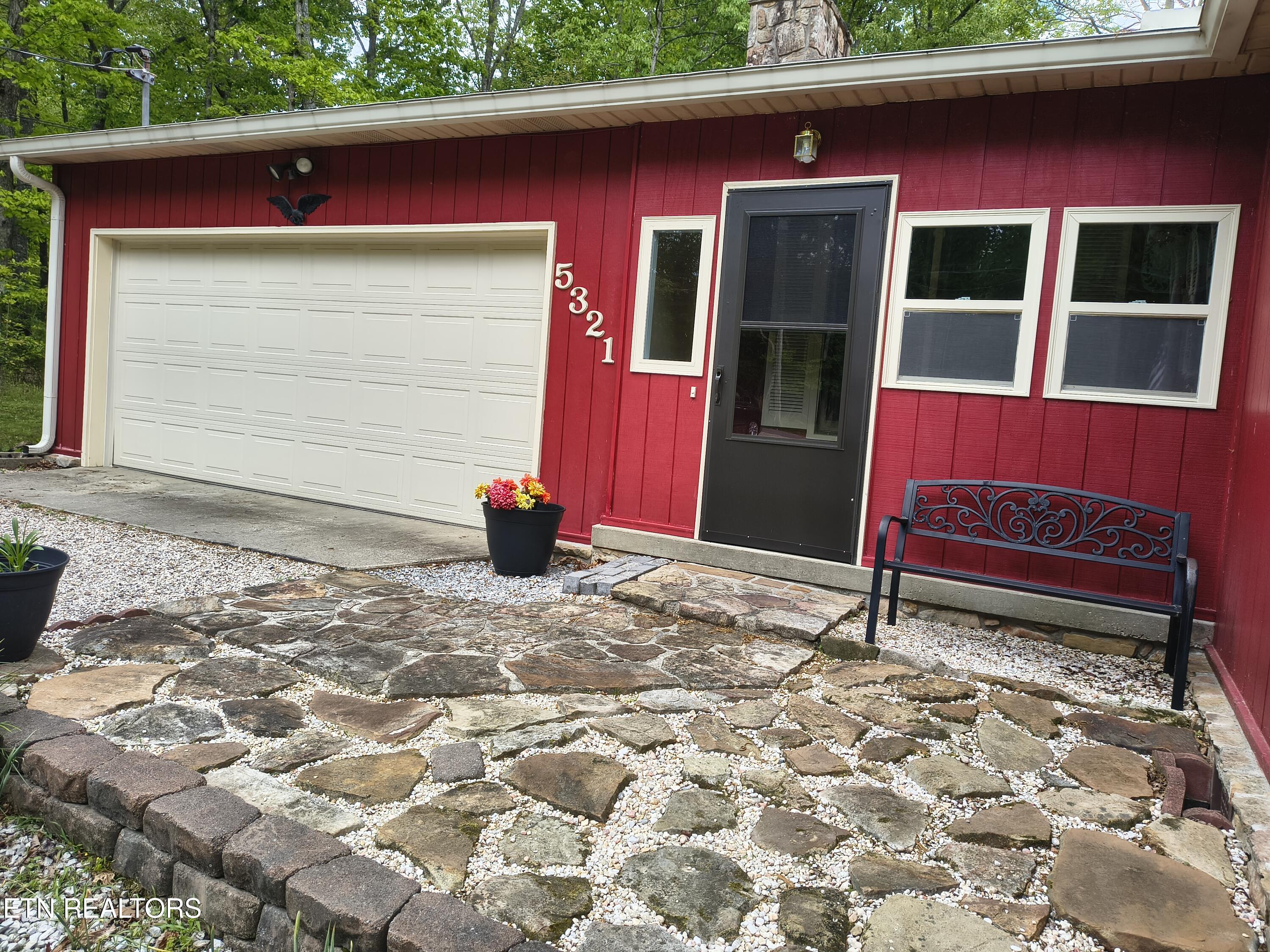 5321 Pawnee Road Crossville TN 38572