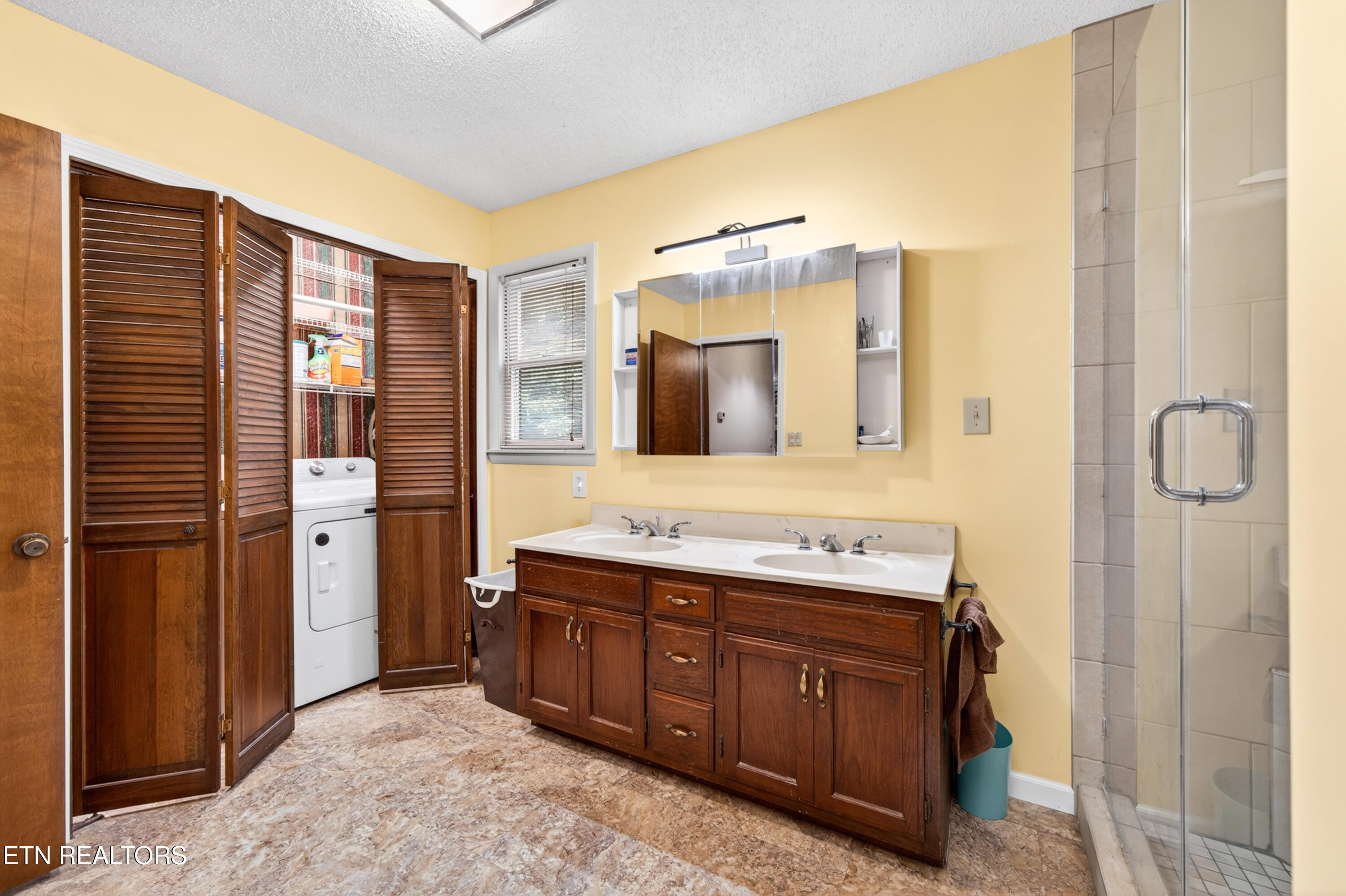 5321 Pawnee Road Crossville TN 38572