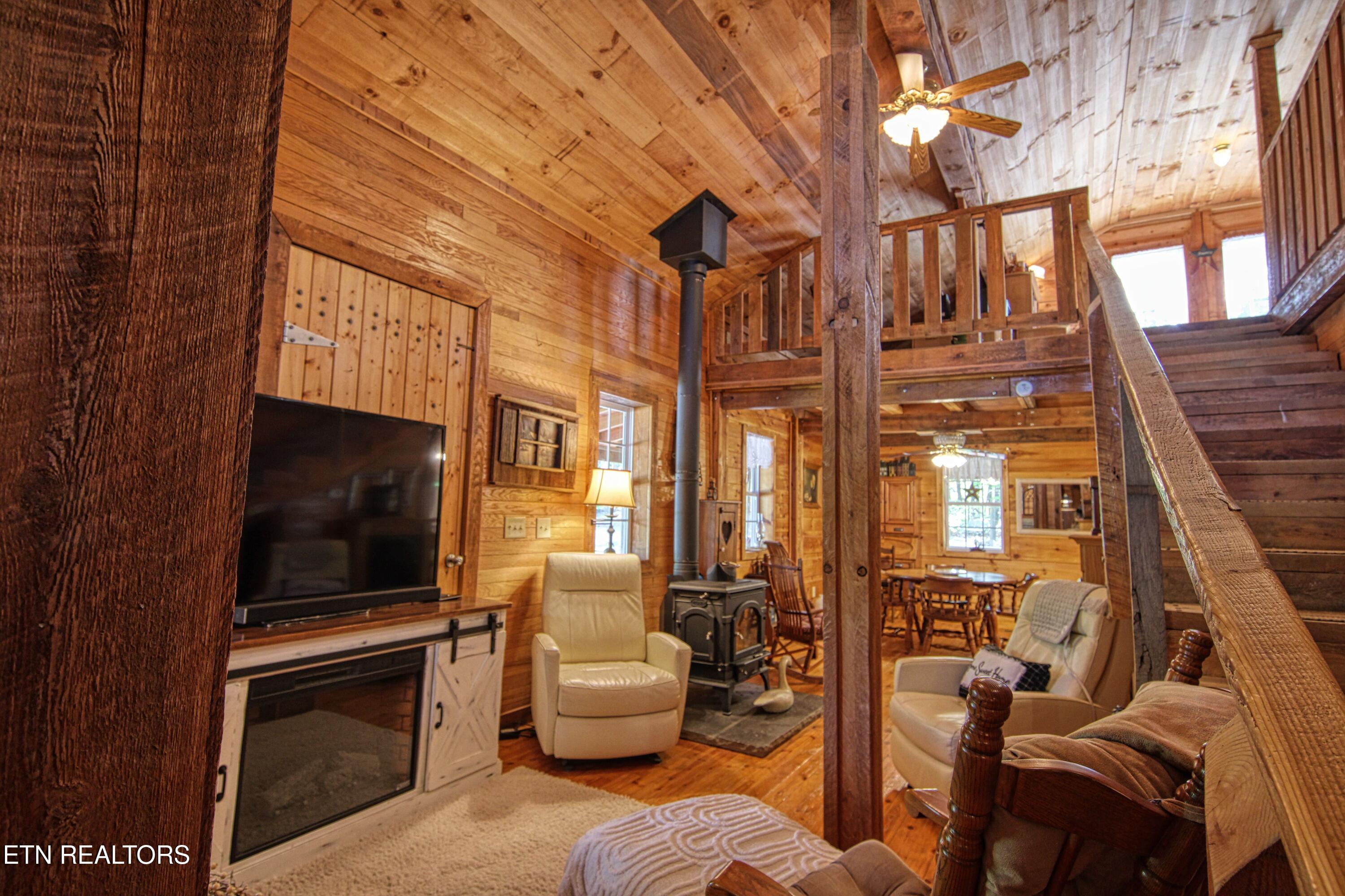 147 Akers Chapel Loop Jamestown TN 38556