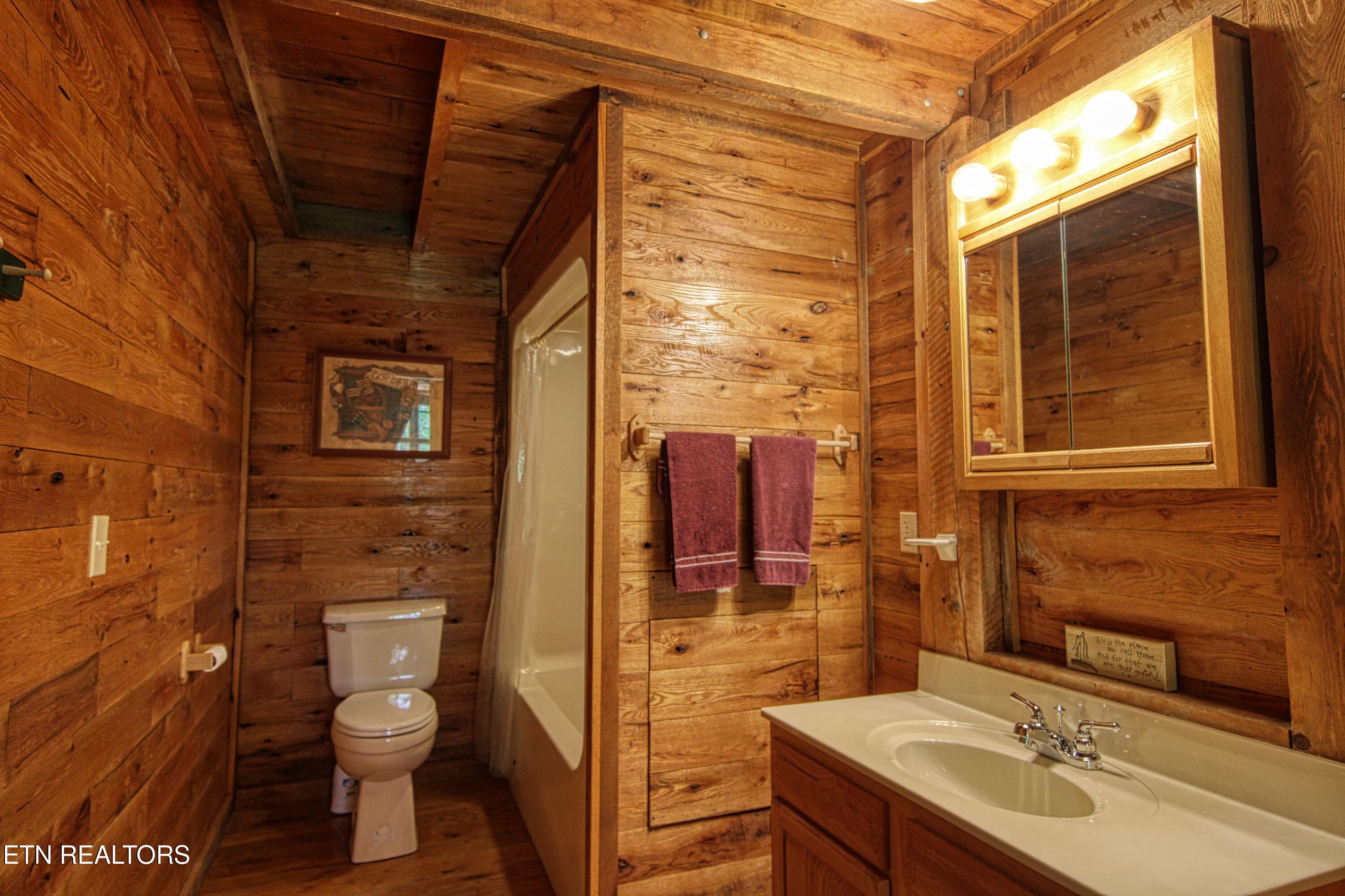 147 Akers Chapel Loop Jamestown TN 38556