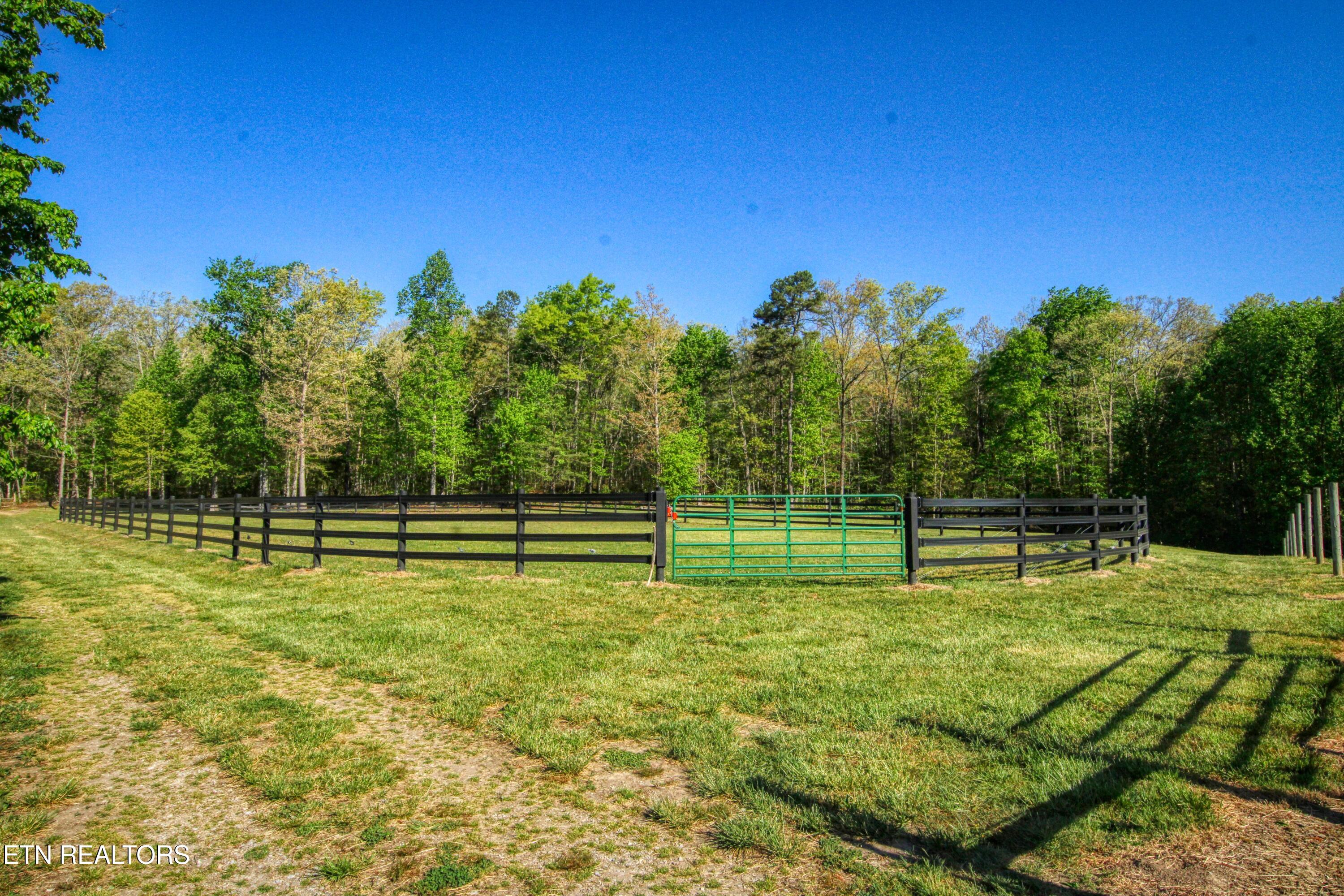 147 Akers Chapel Loop Jamestown TN 38556