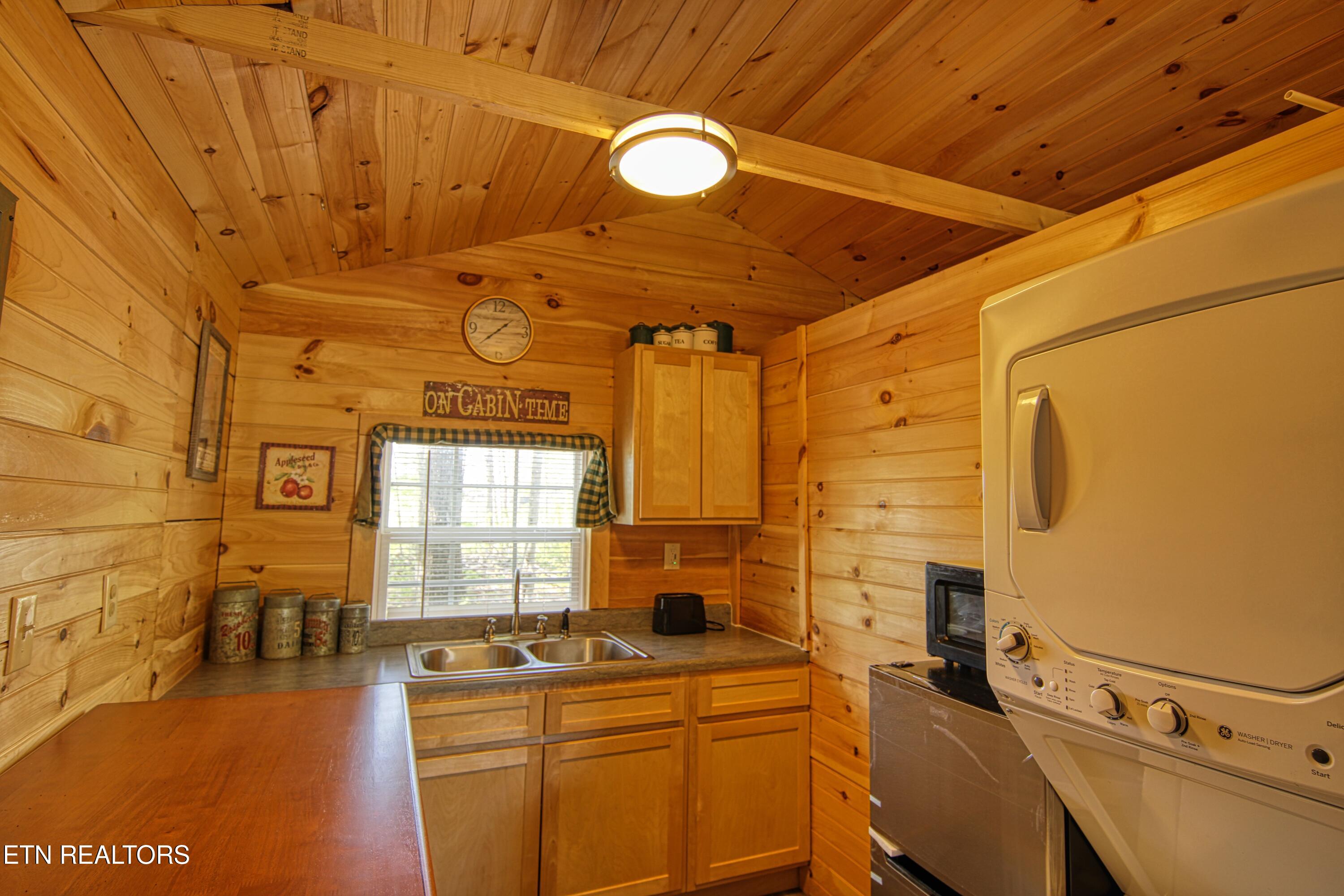 147 Akers Chapel Loop Jamestown TN 38556