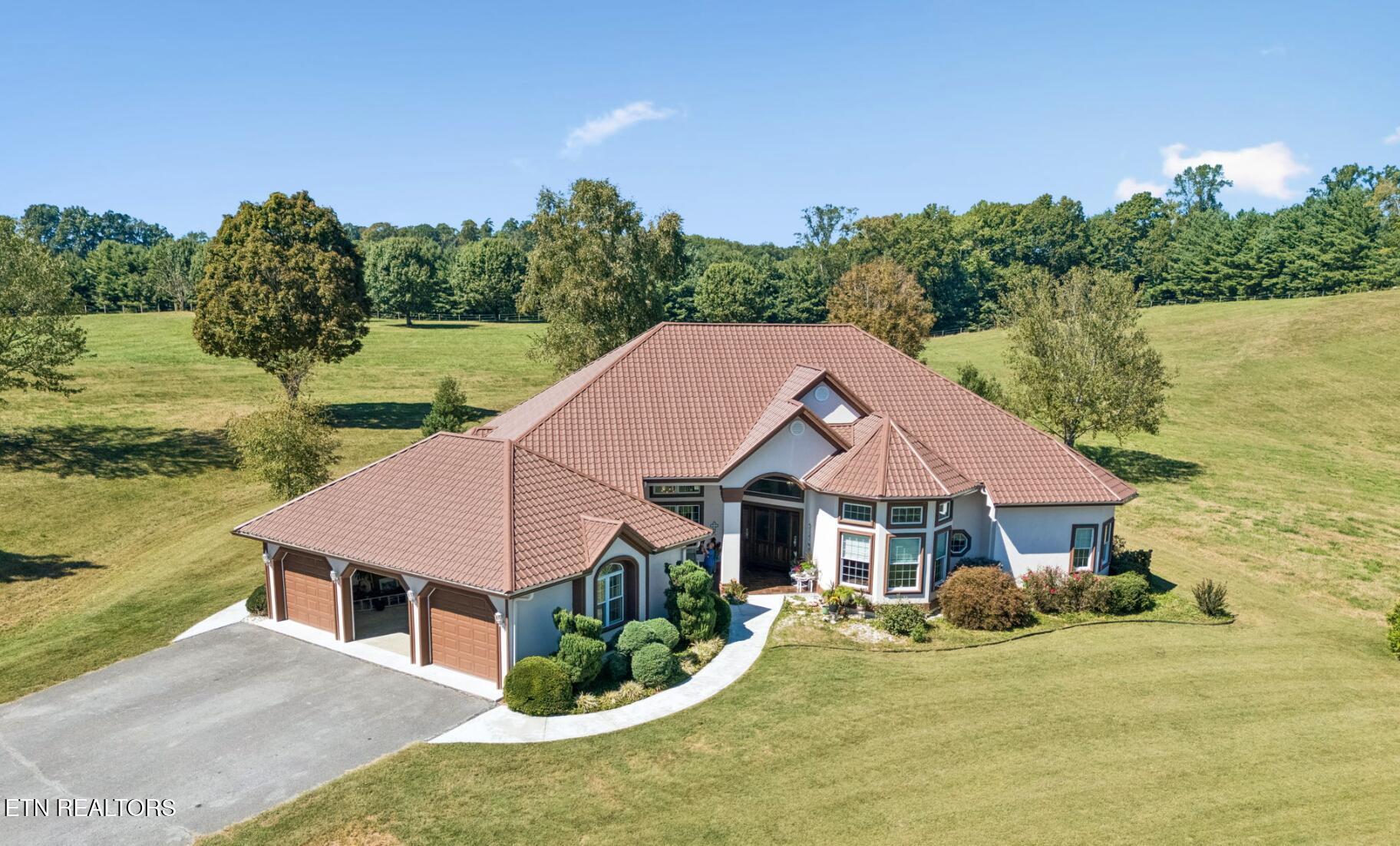 1089 Dogwood Road Tazewell TN 37879