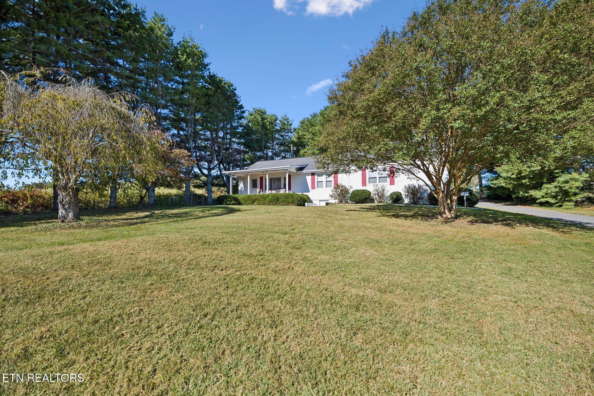 1089 Dogwood Road Tazewell TN 37879
