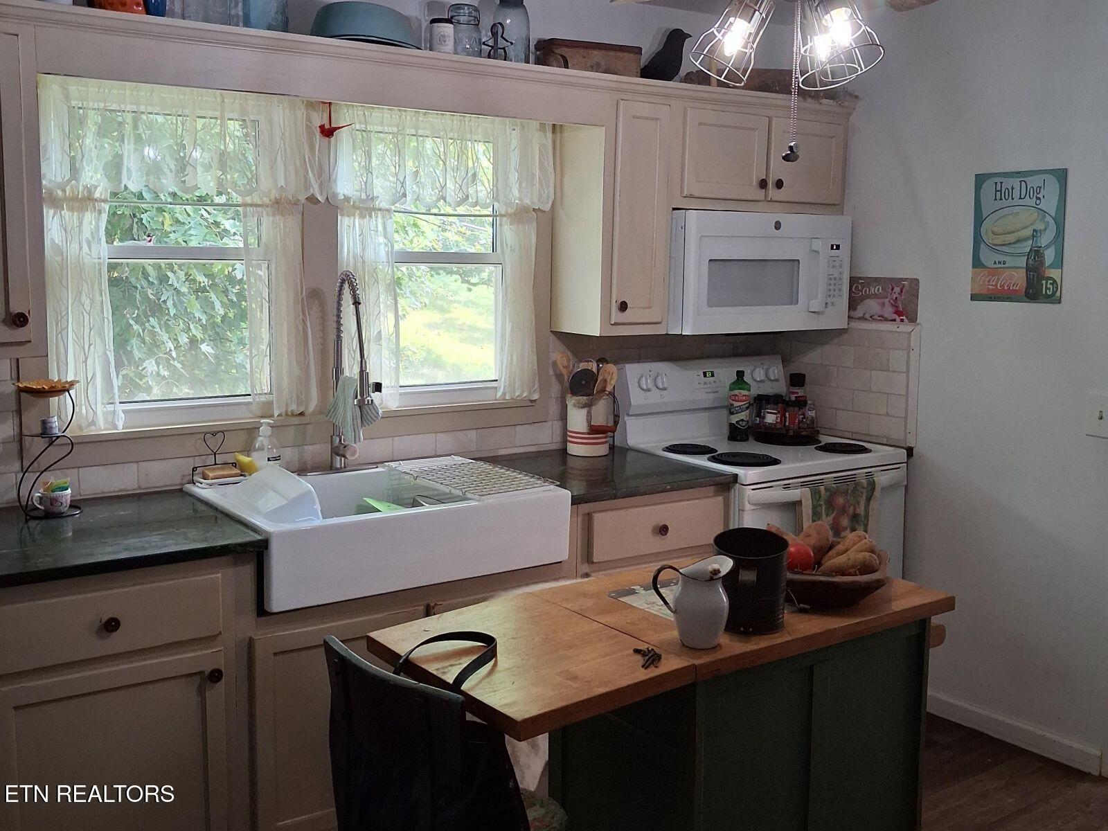 272 Chittum Road Tazewell TN 37879
