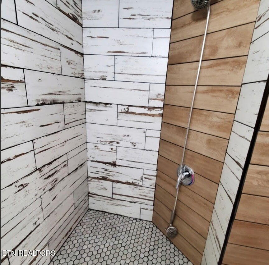 5138 Sevierville Road Maryville TN 37804