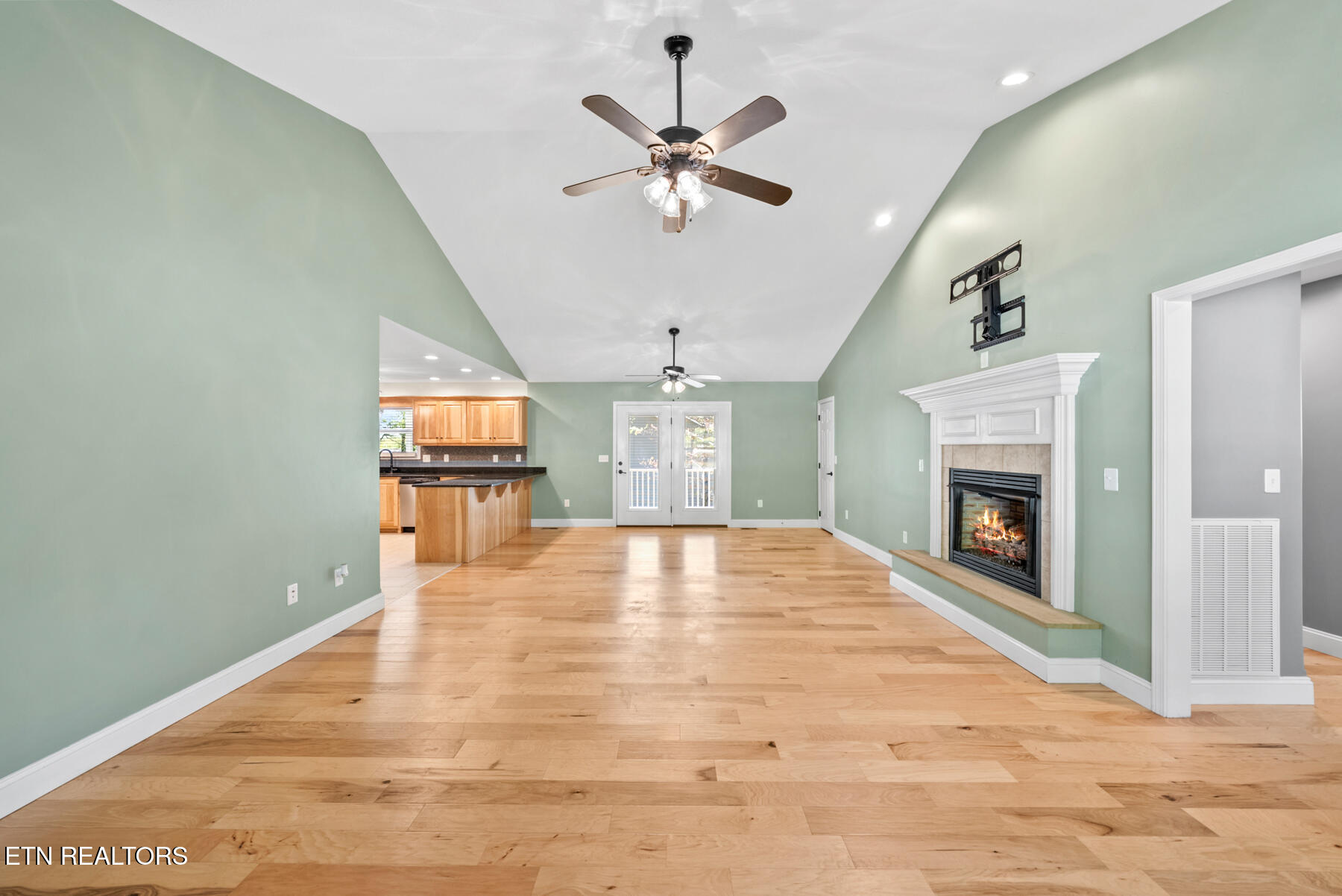 455 Carriage Drive Crossville TN 38555