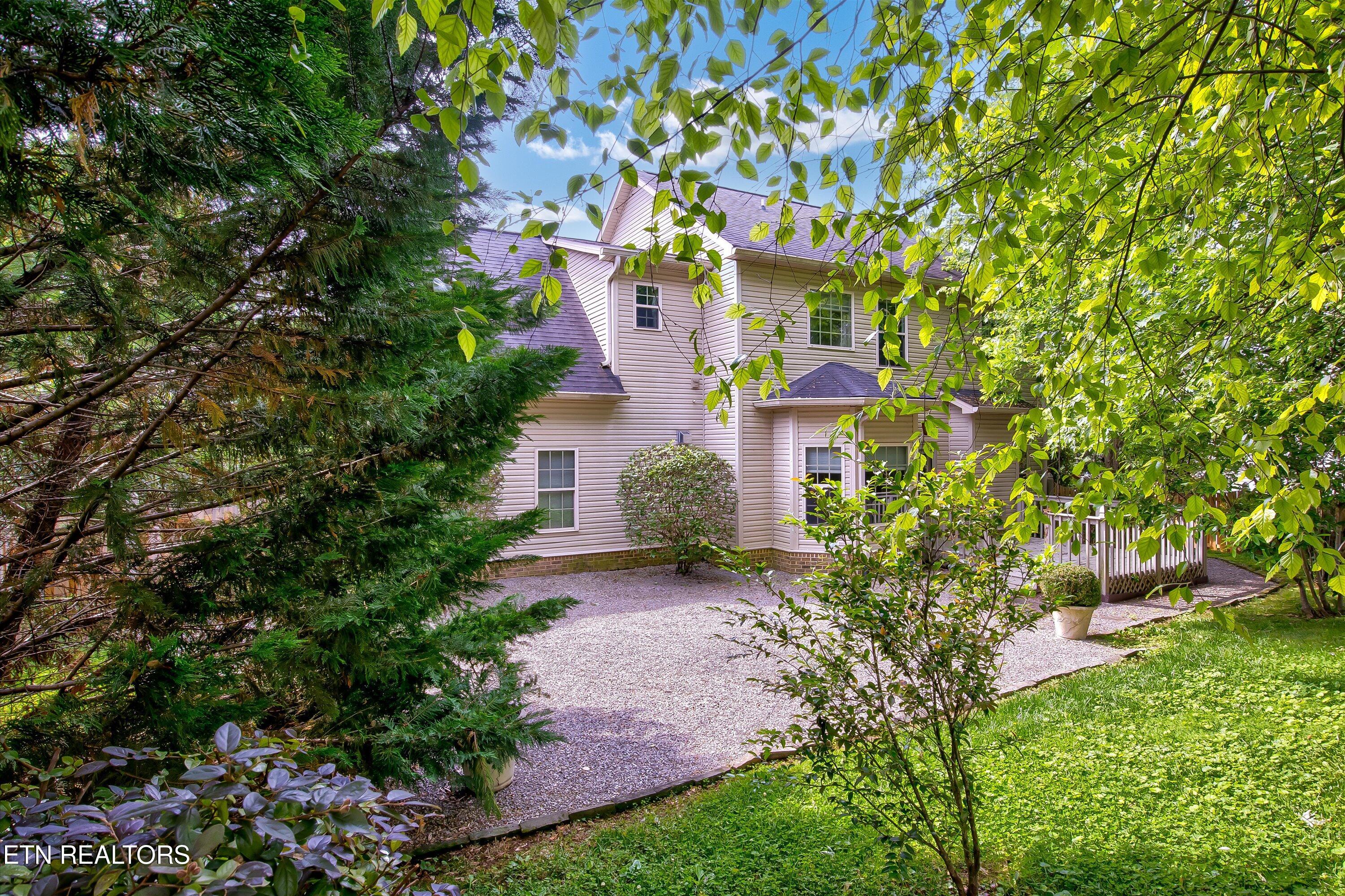 11537 Woodcliff Drive Knoxville TN 37934